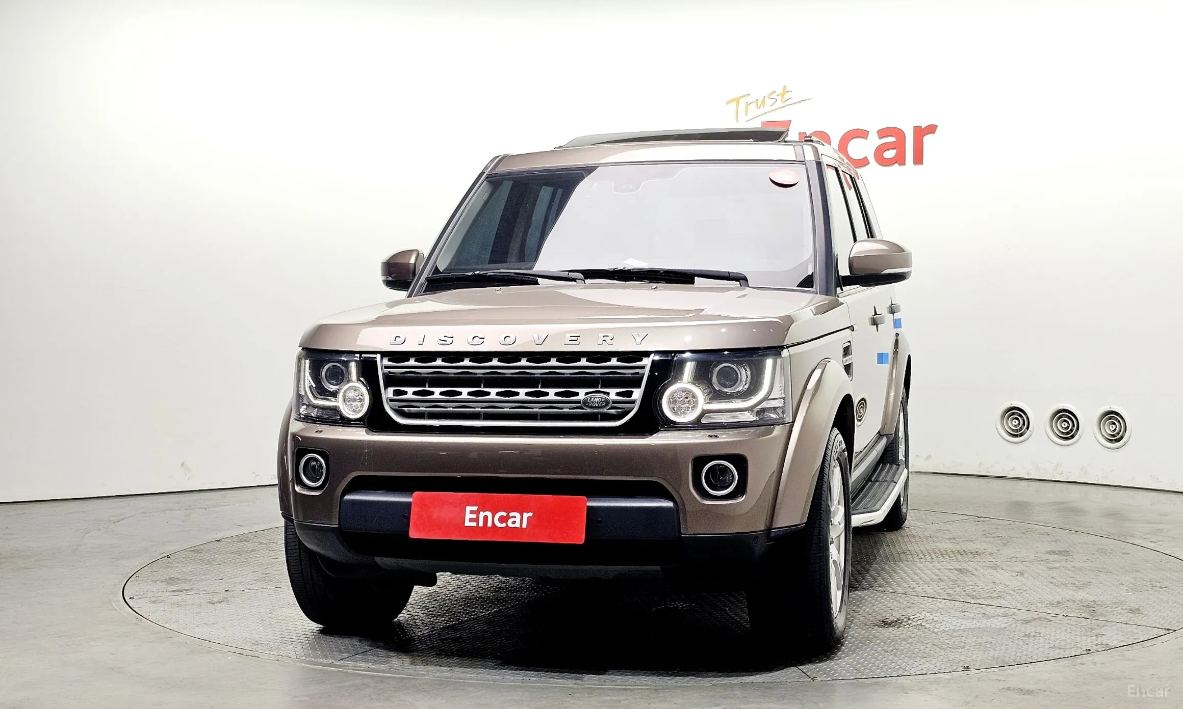 Land Rover Discovery 4 превью 3