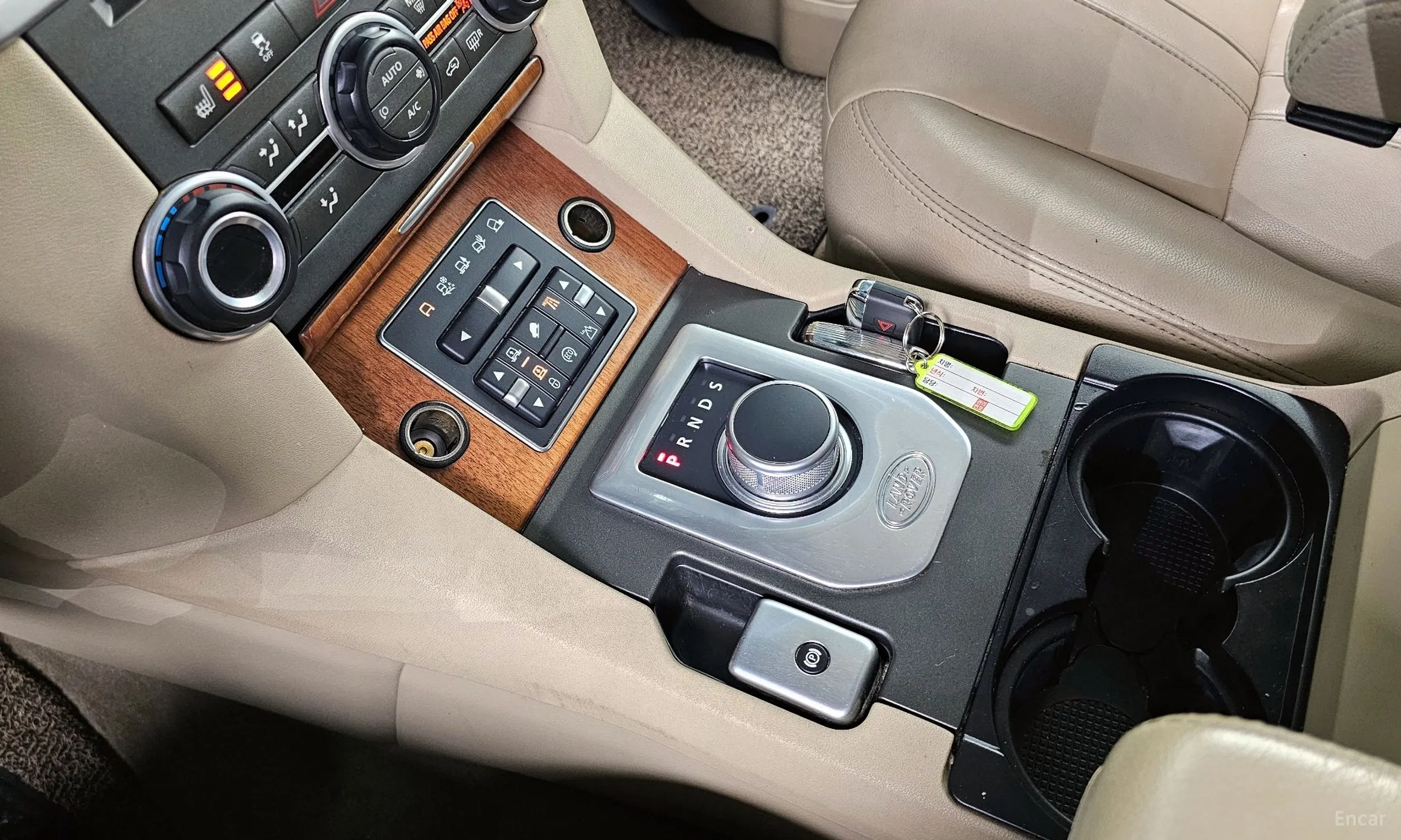 Land Rover Discovery 4 превью 9