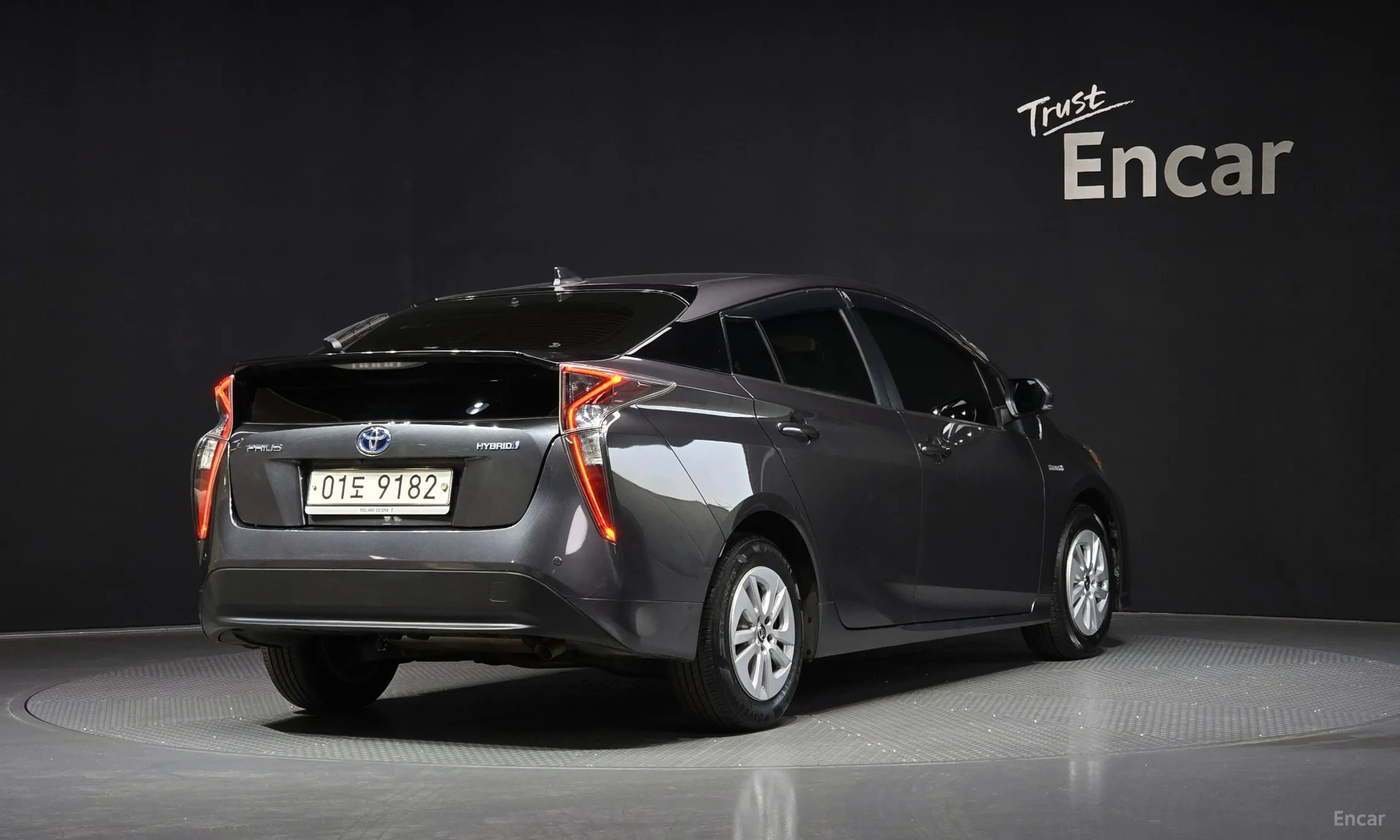 Toyota Prius 4th Generation превью 2