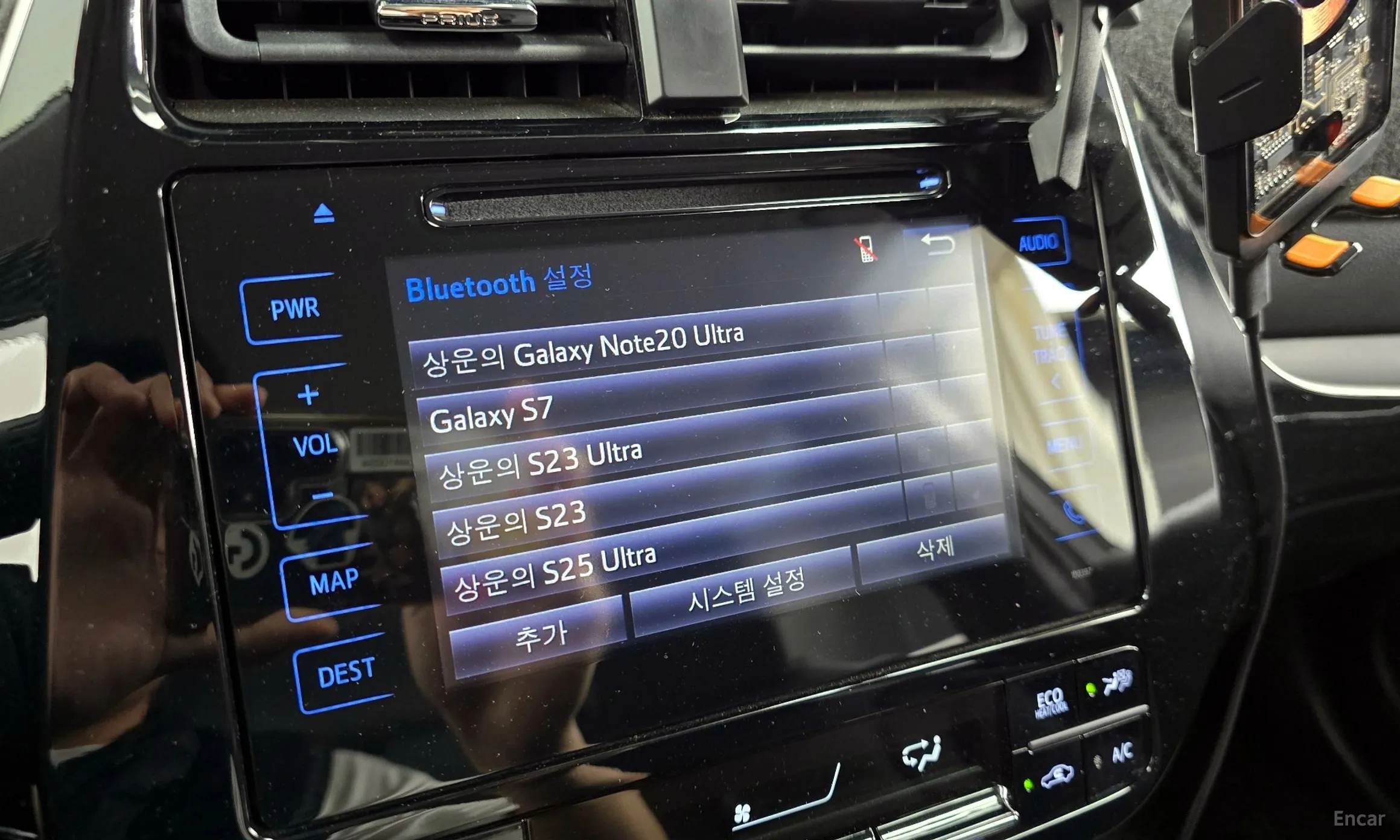 Toyota Prius 4th Generation превью 16