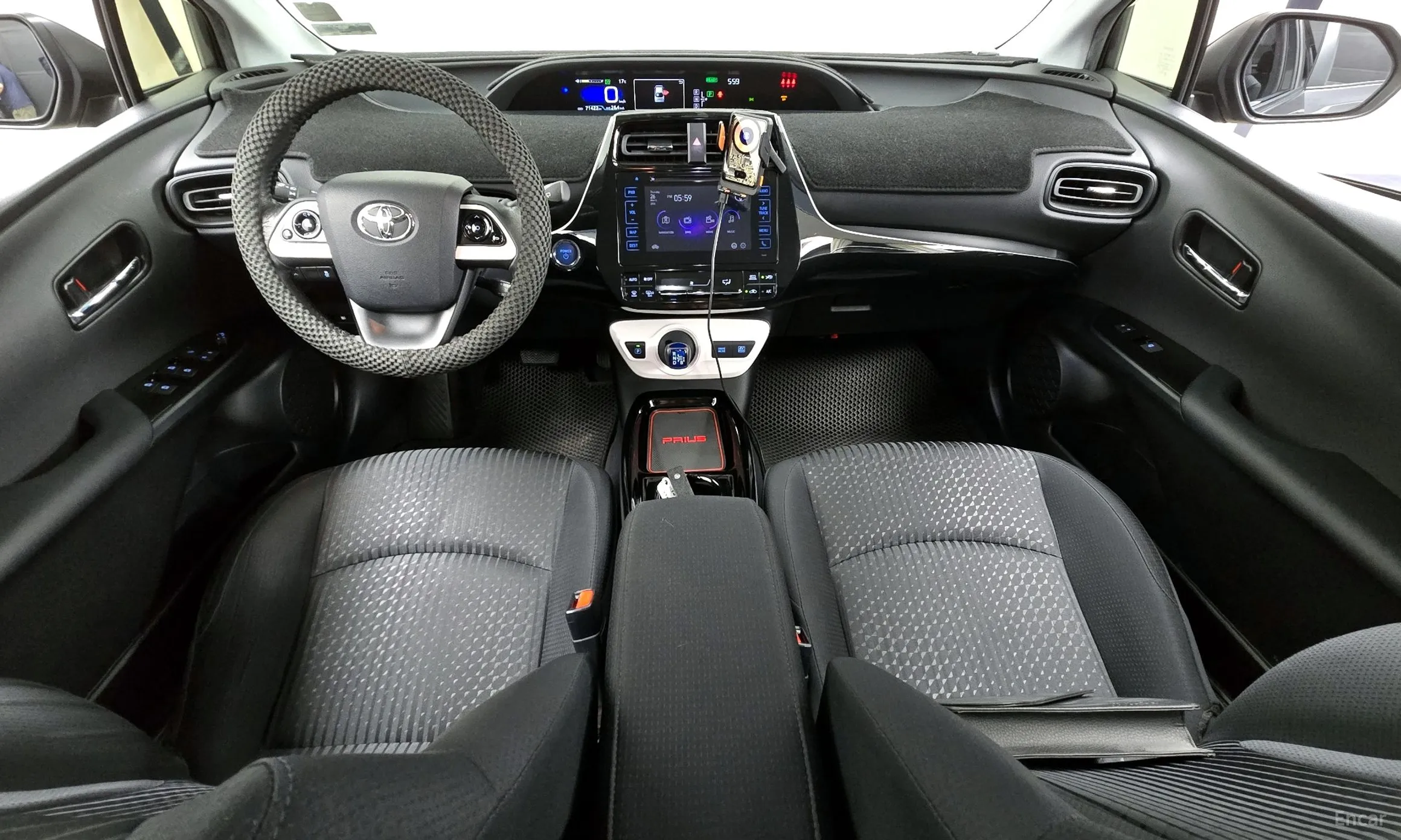 Toyota Prius 4th Generation превью 7