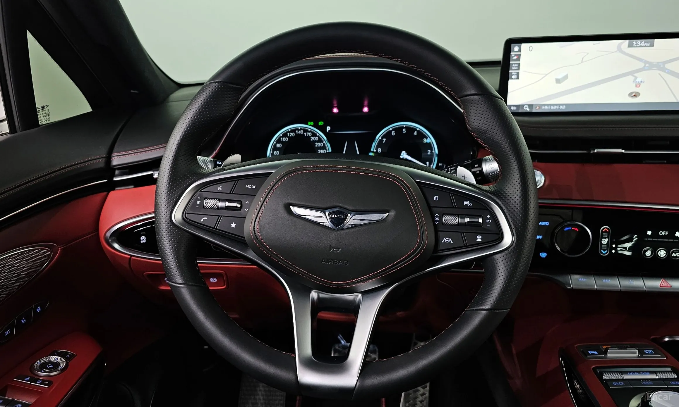 Genesis GV70 превью 13