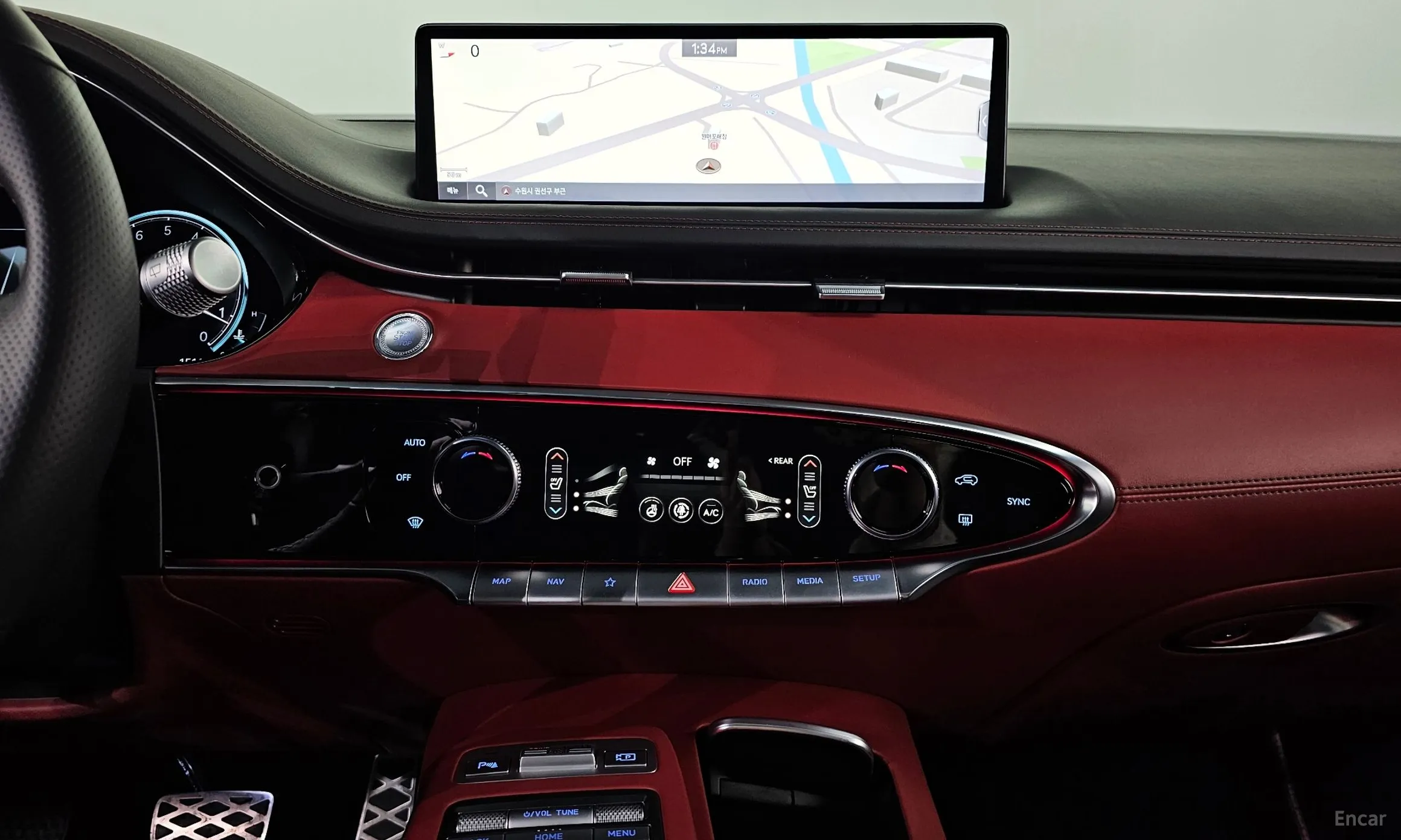 Genesis GV70 превью 14