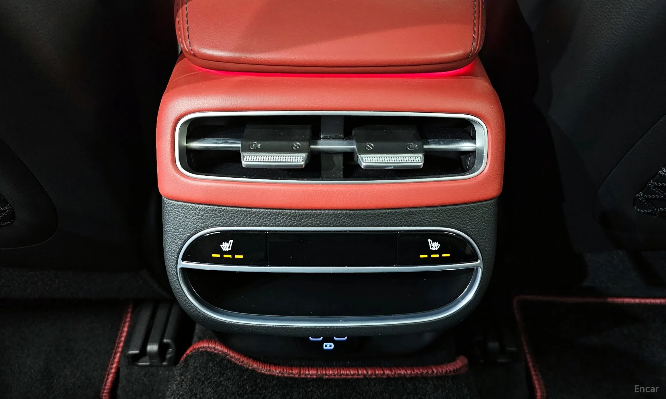 Genesis GV70 превью 18