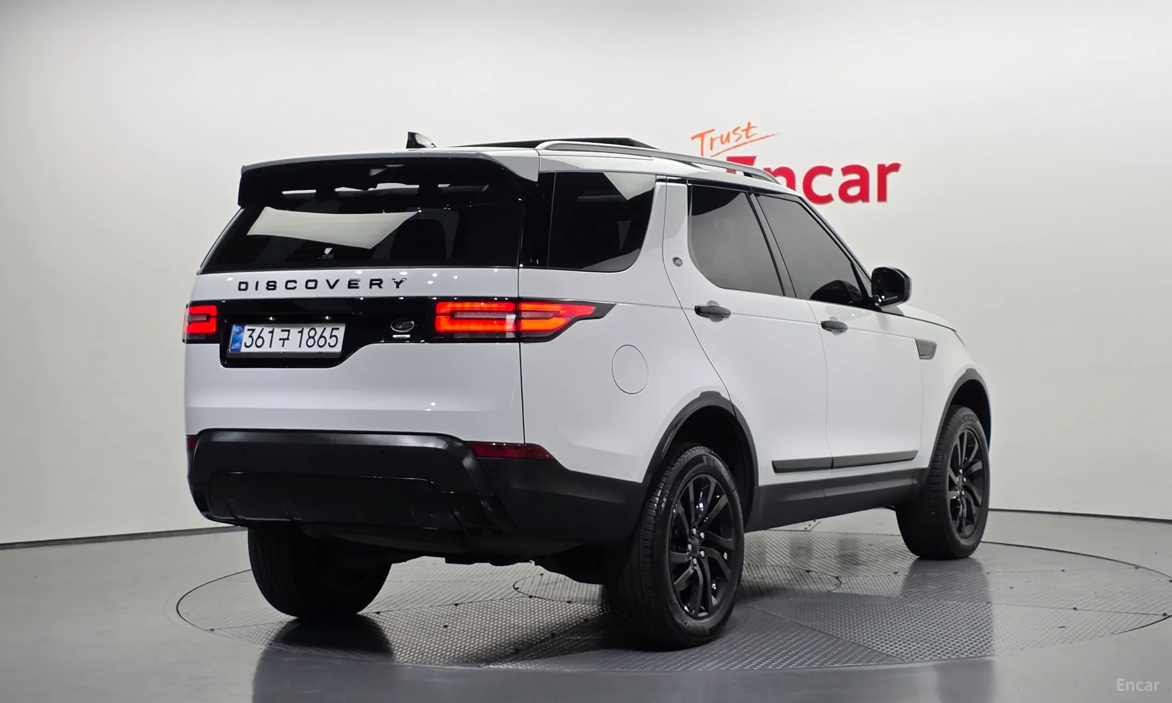 Land Rover Discovery 5 превью 2