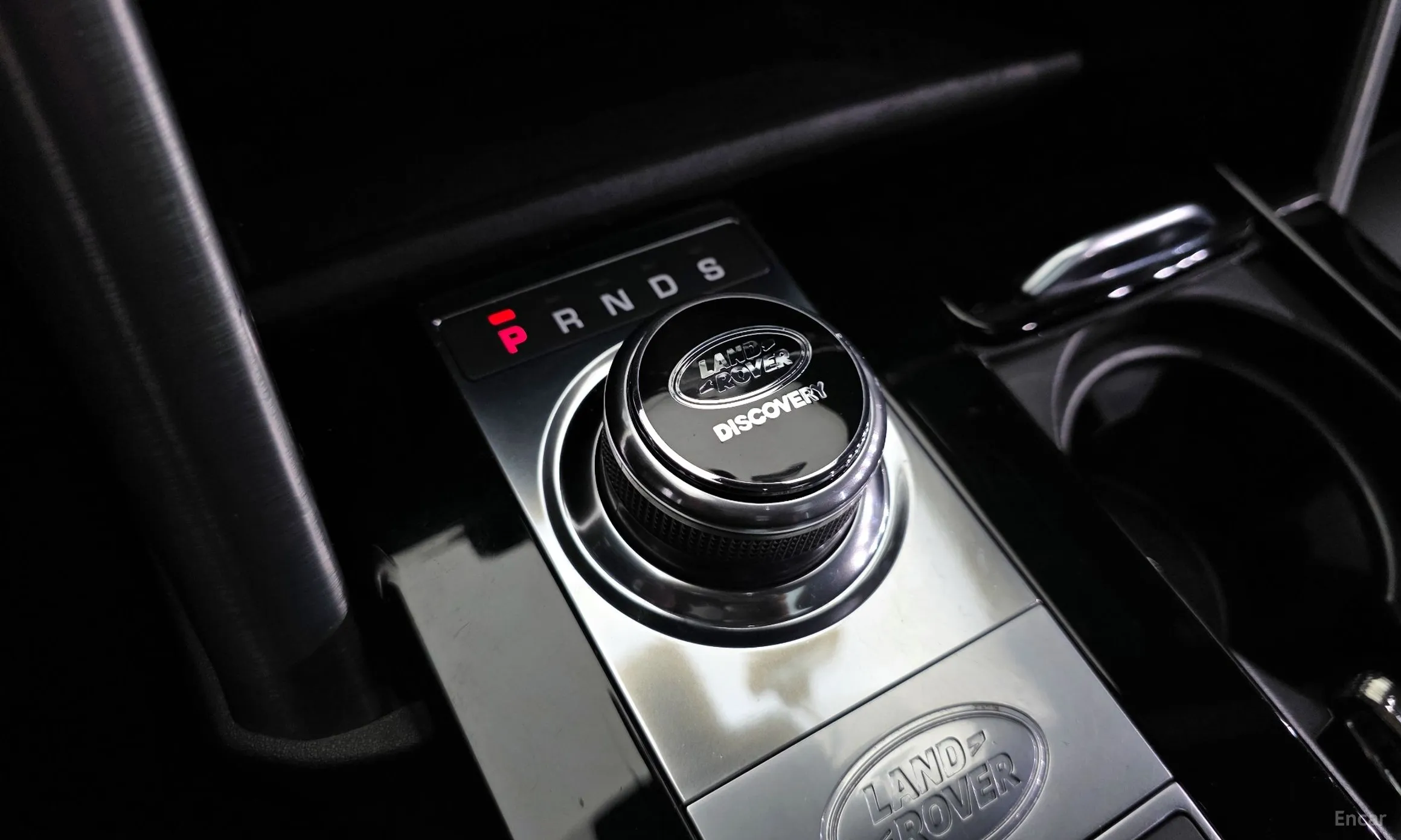 Land Rover Discovery 5 превью 9