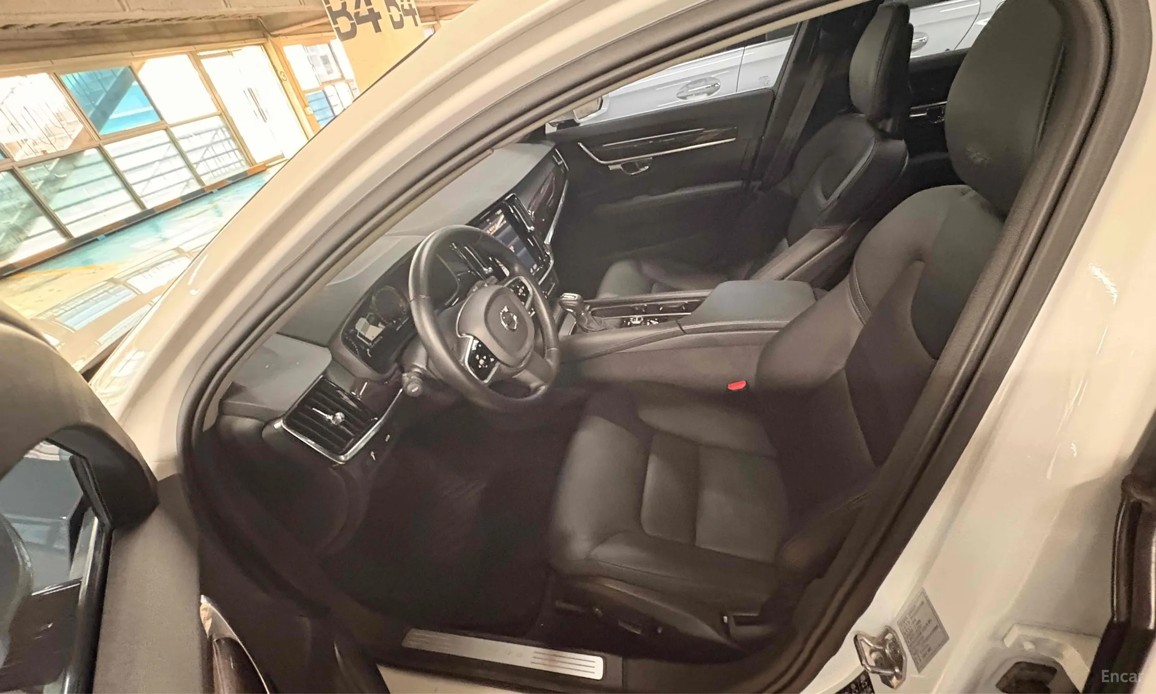 Volvo S90 превью 13