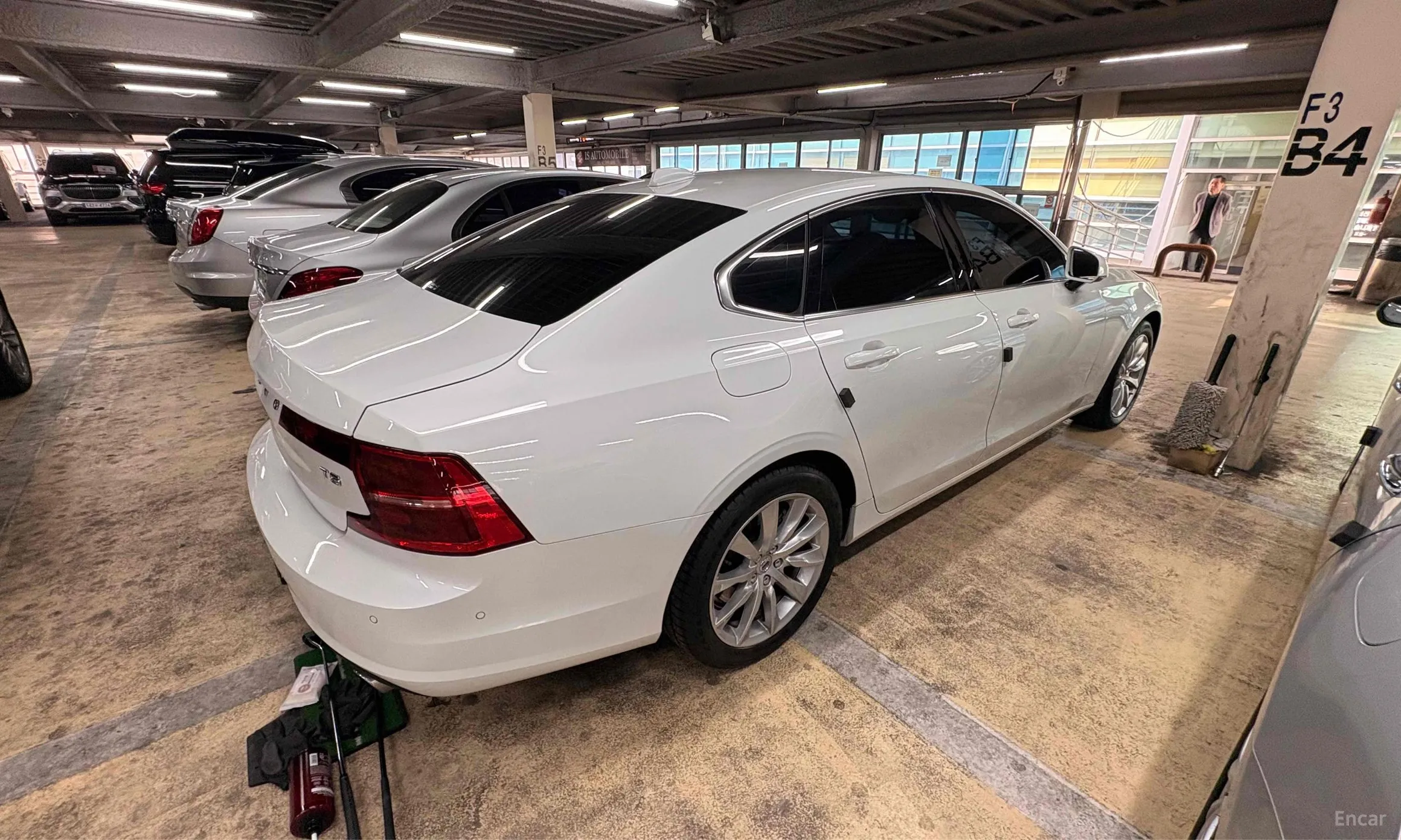 Volvo S90 превью 4