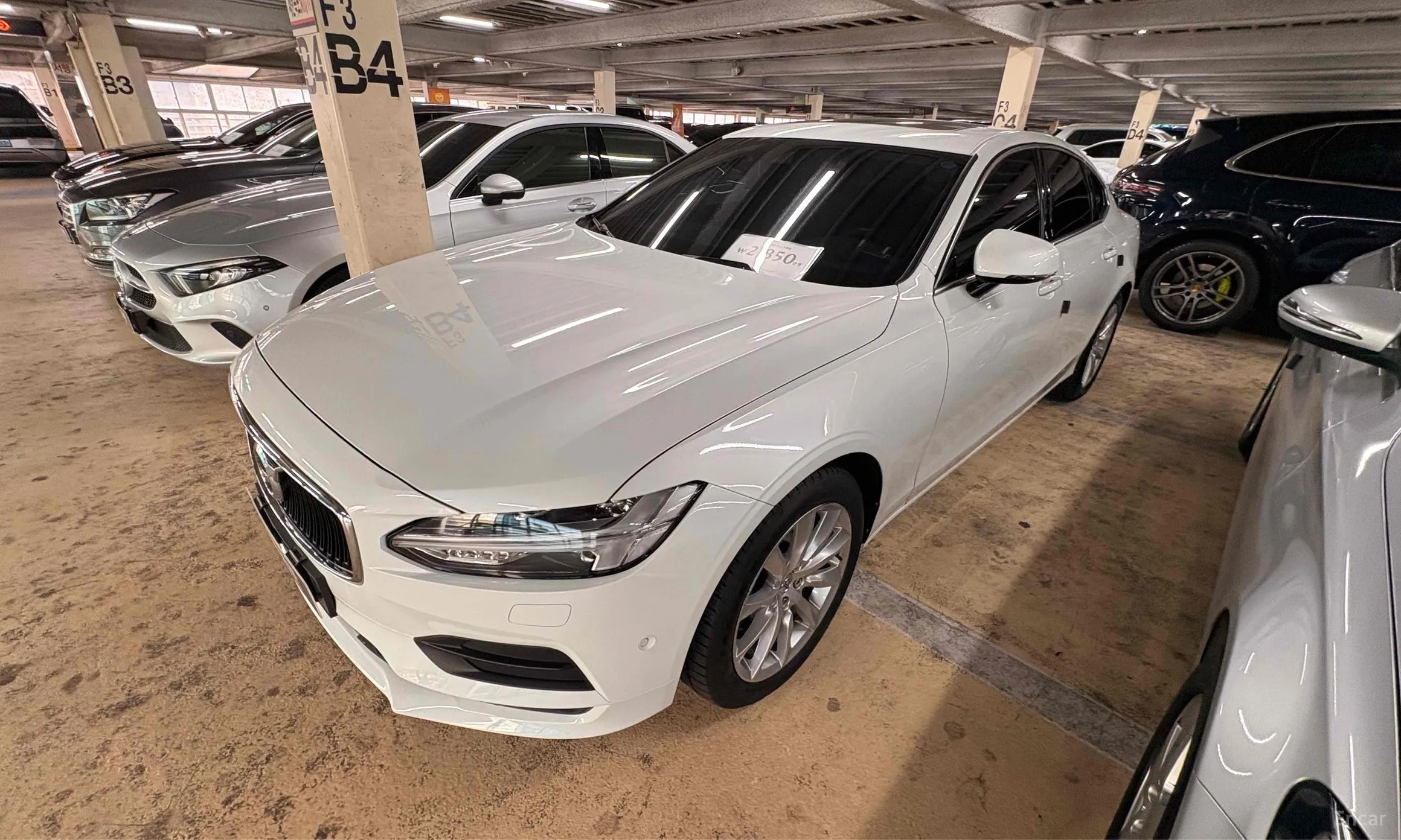 Volvo S90 превью 6