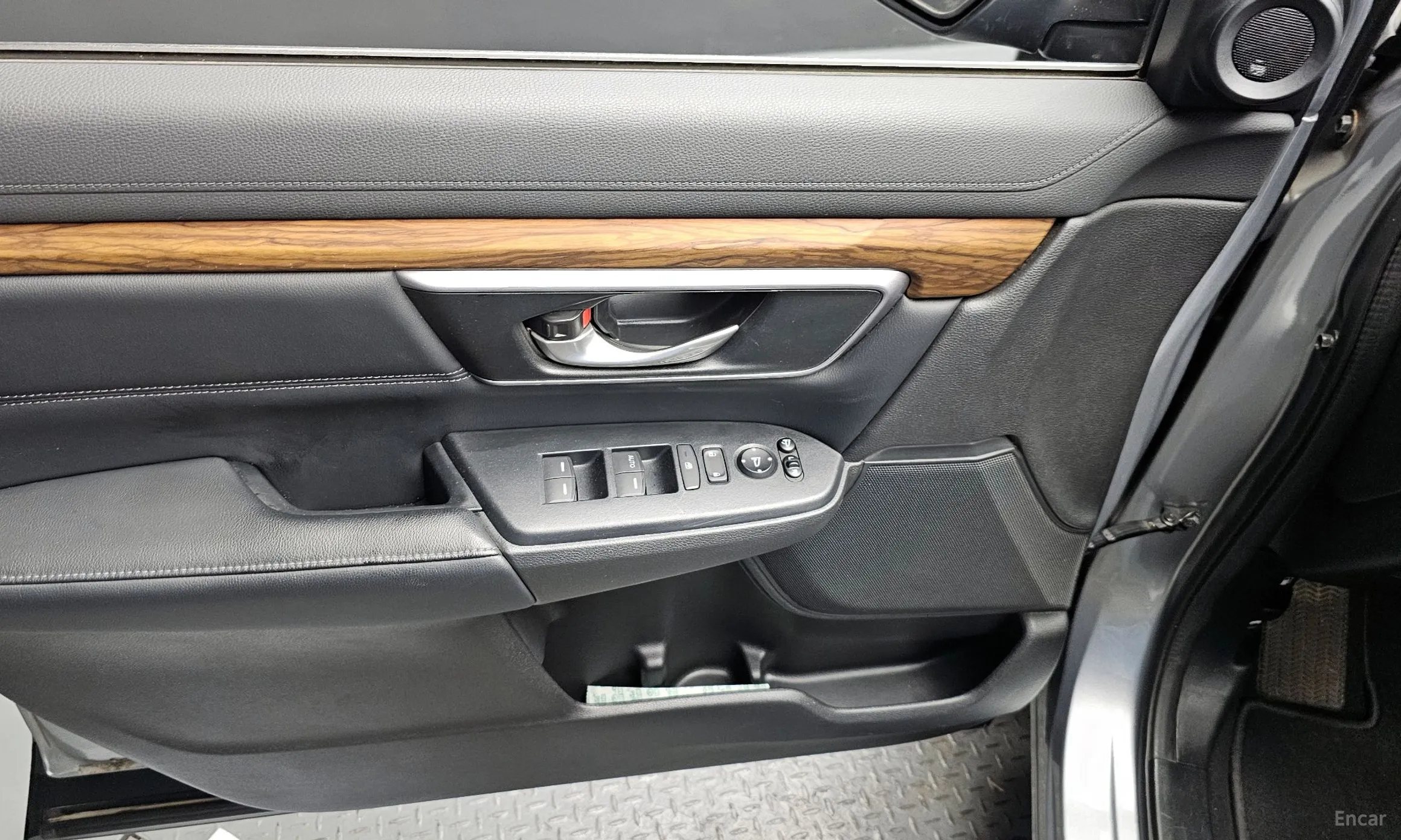 Honda CR-V 5th generation превью 17