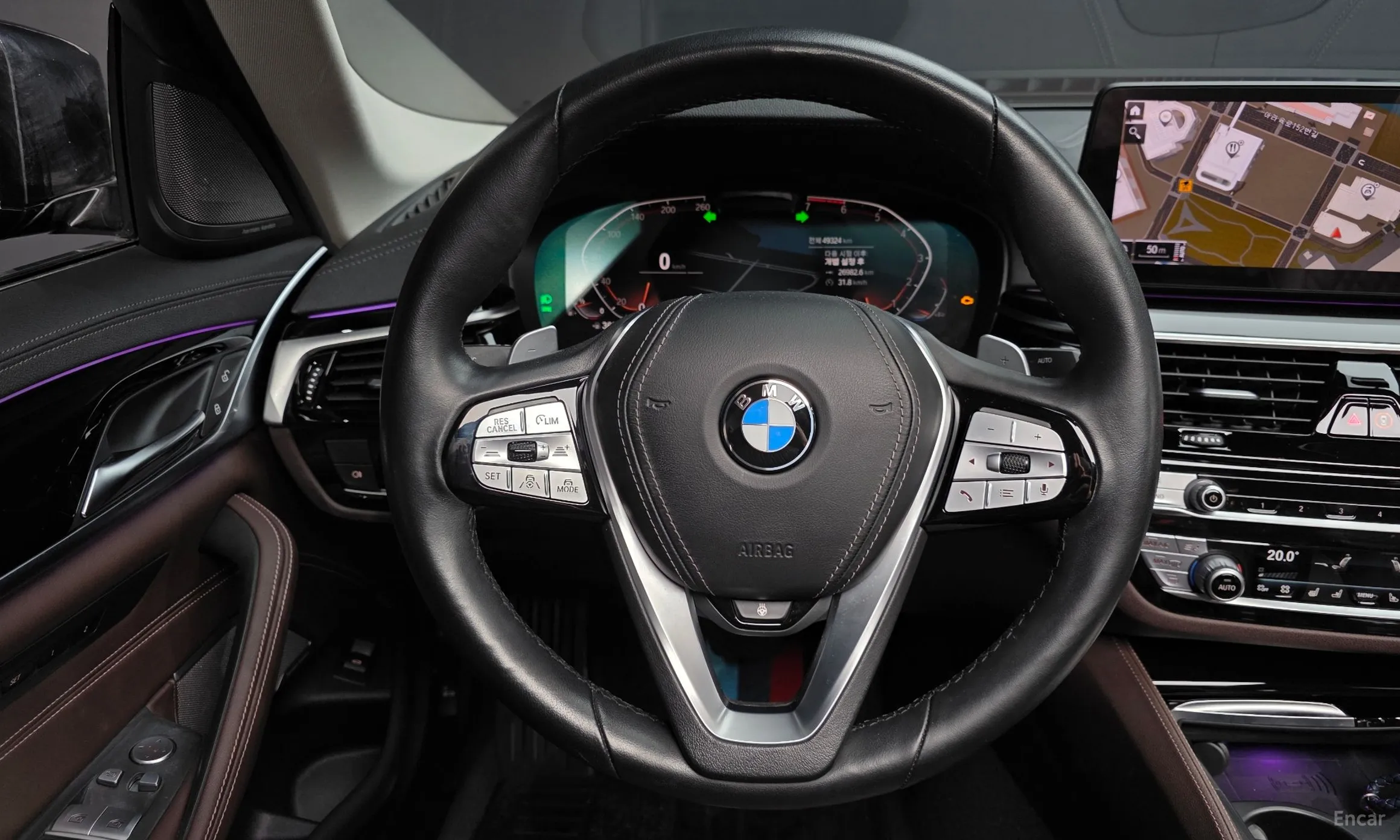 BMW 5 Series (G30) превью 13