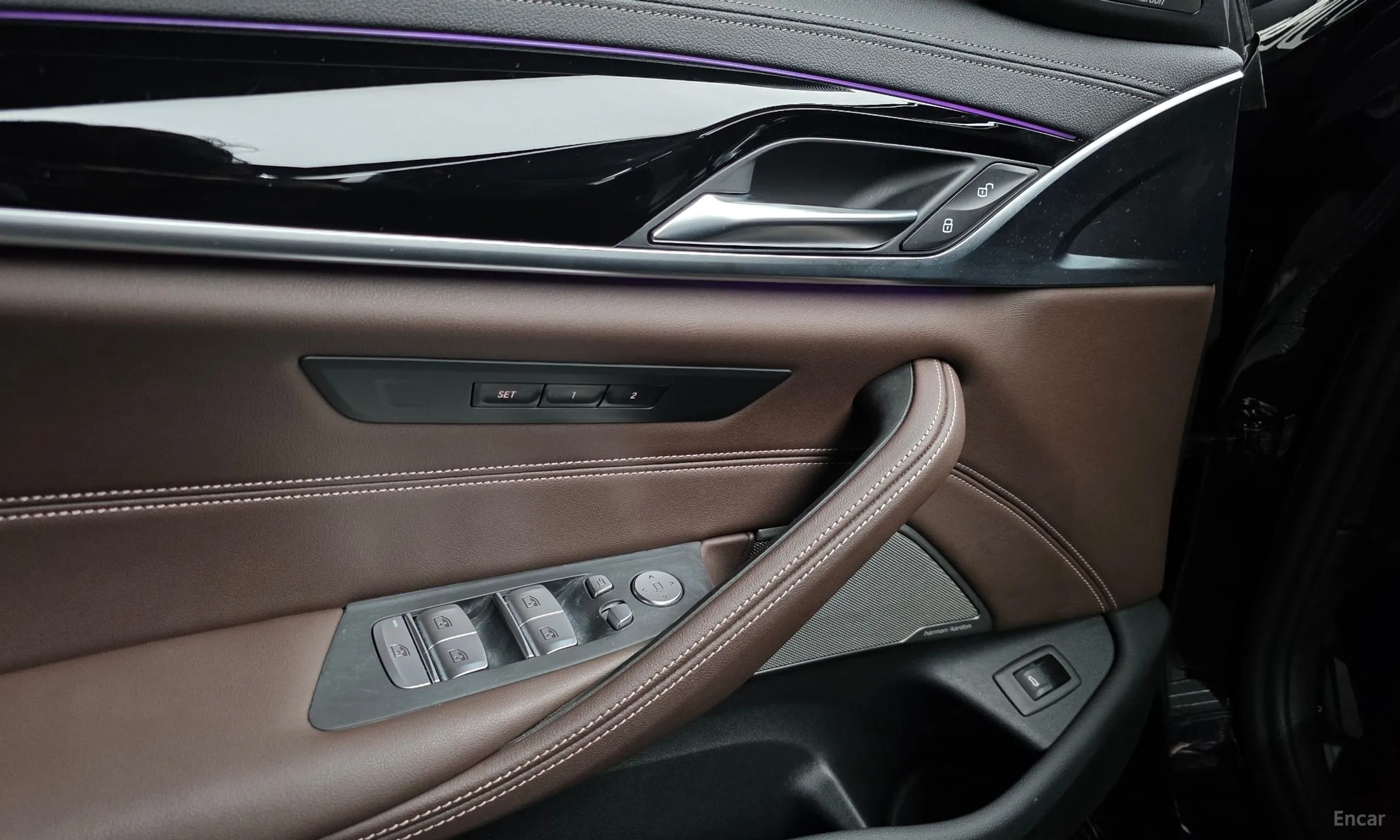 BMW 5 Series (G30) превью 18