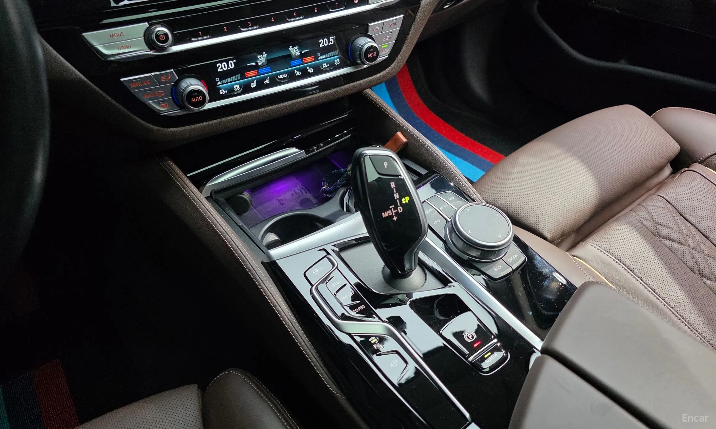 BMW 5 Series (G30) превью 9