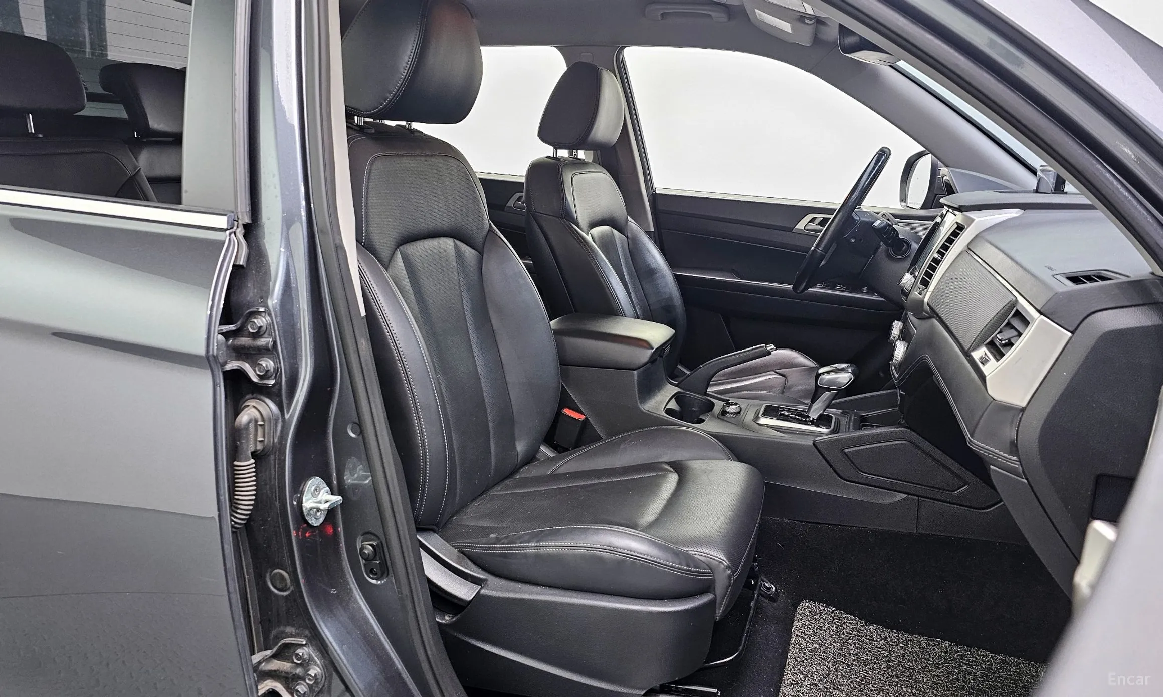 KG Mobility (SsangYong) Rexton Sports превью 10