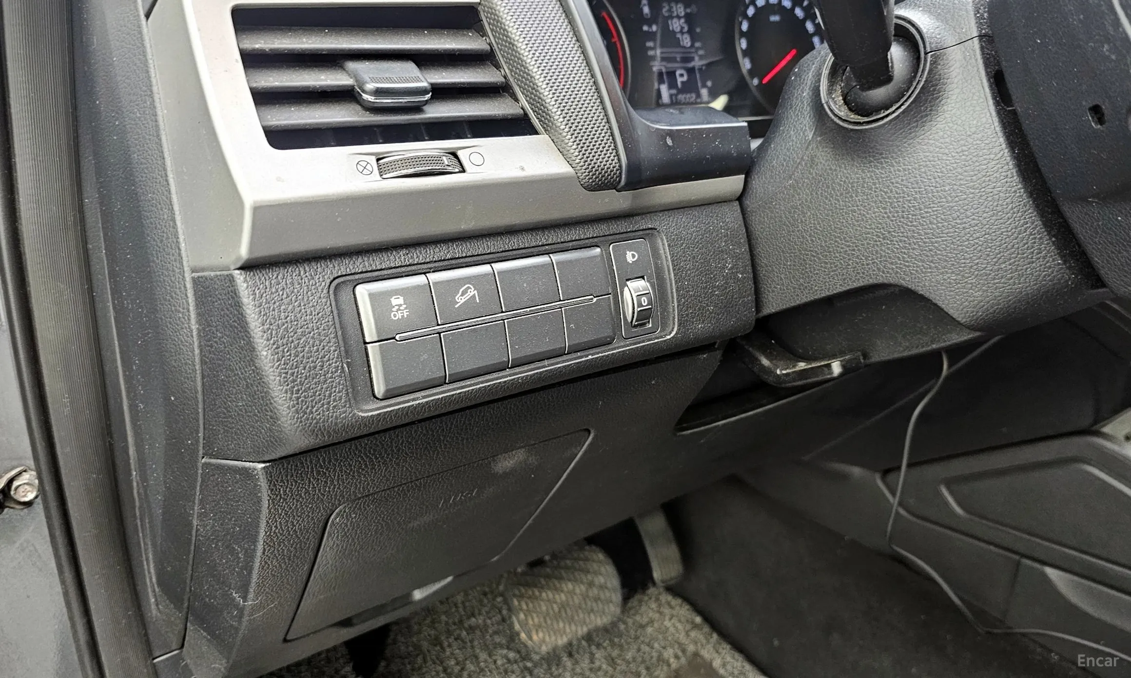 KG Mobility (SsangYong) Rexton Sports превью 16