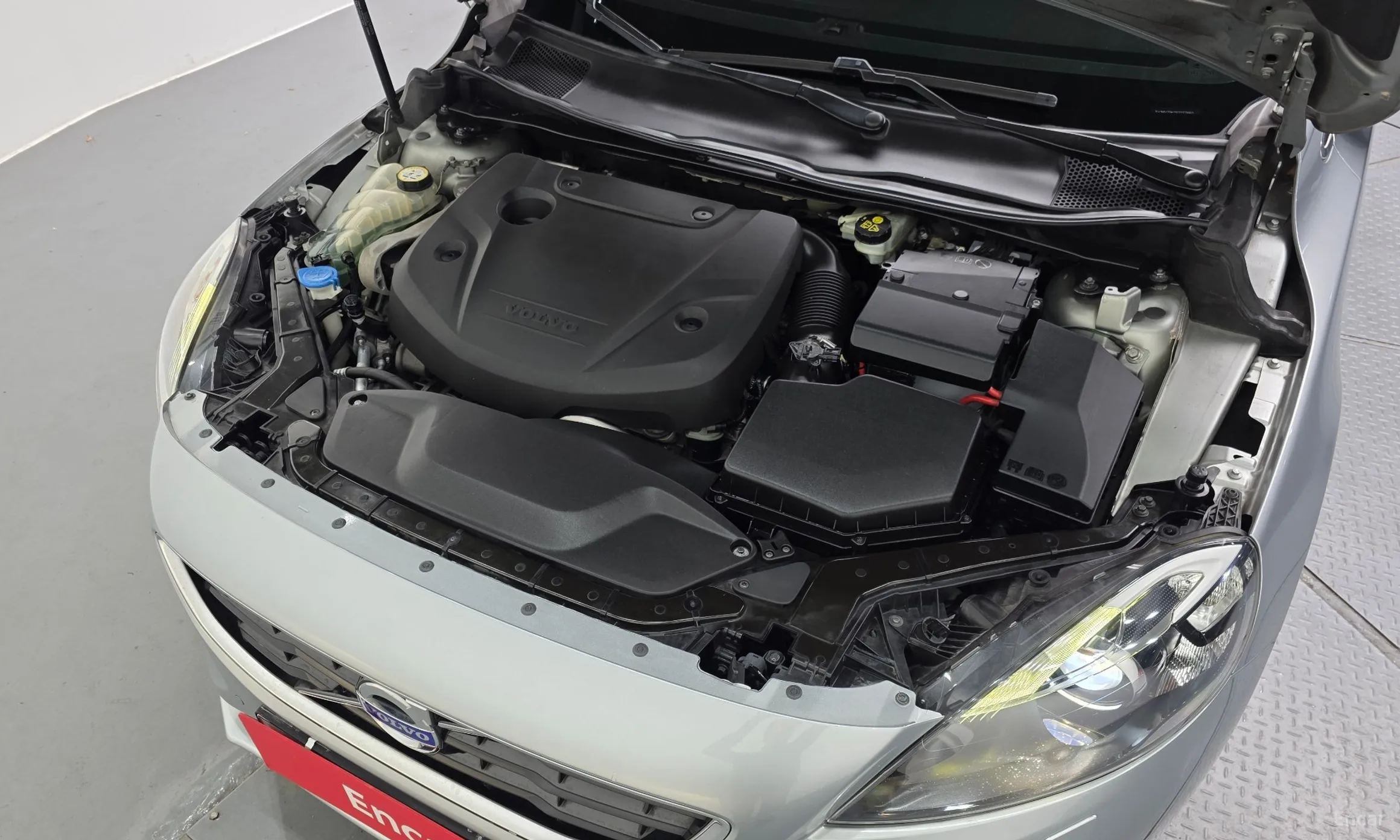 Volvo V40 превью 6