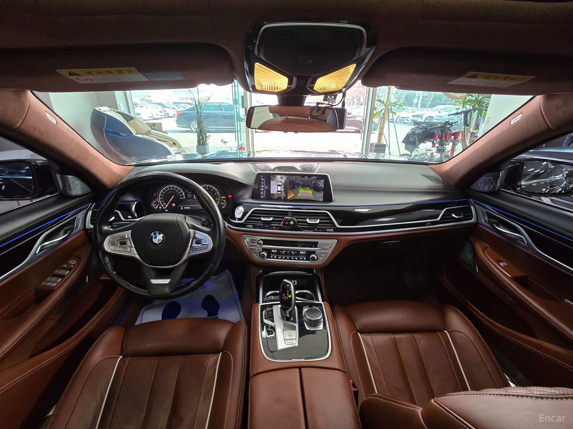 BMW 7 Series (G11) превью 11