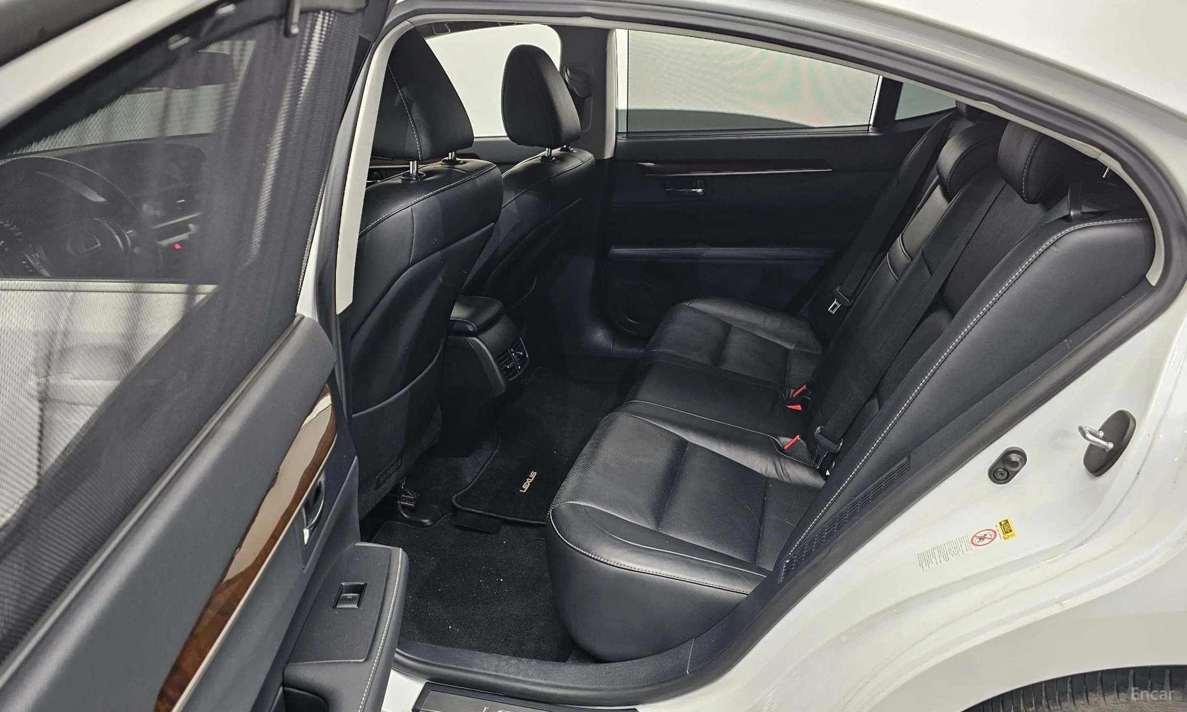 Lexus New ES300h превью 11