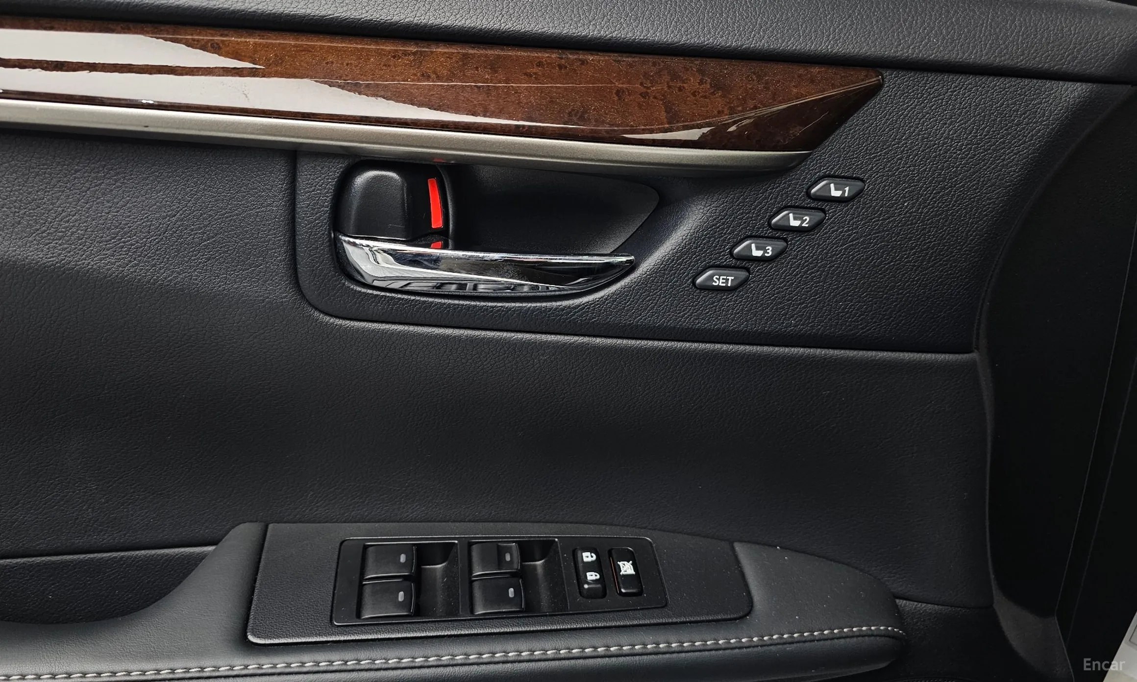Lexus New ES300h превью 12