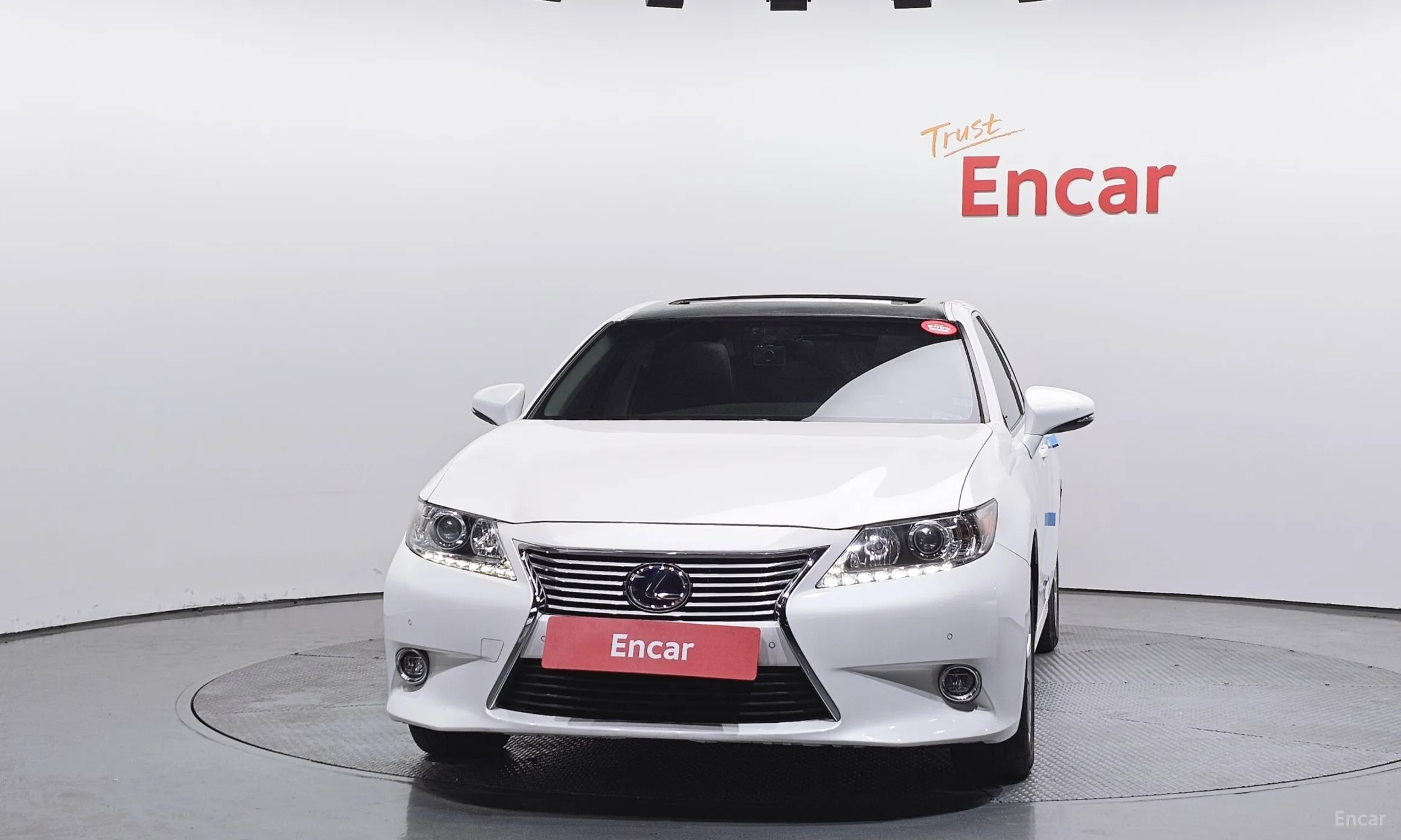 Lexus New ES300h превью 3