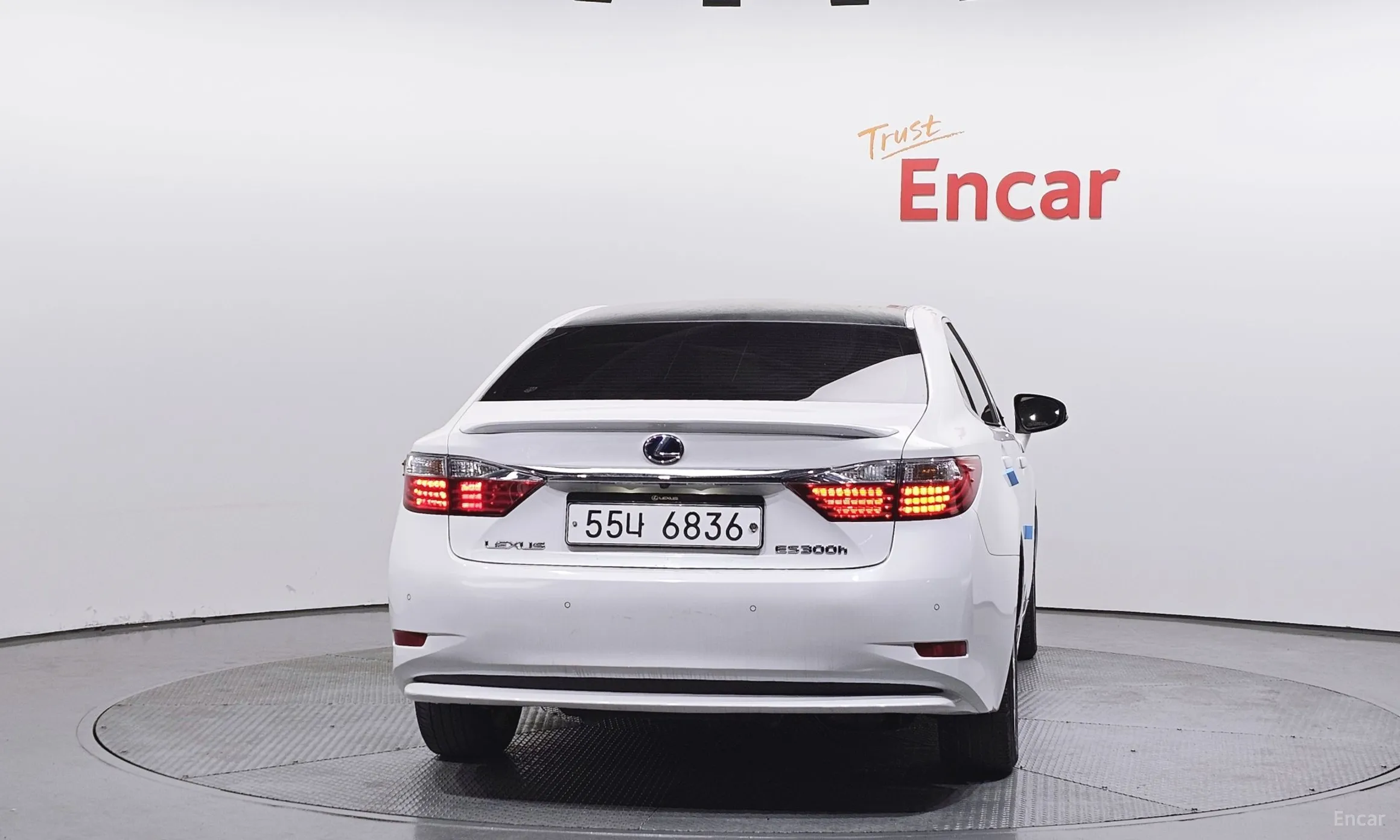 Lexus New ES300h превью 4