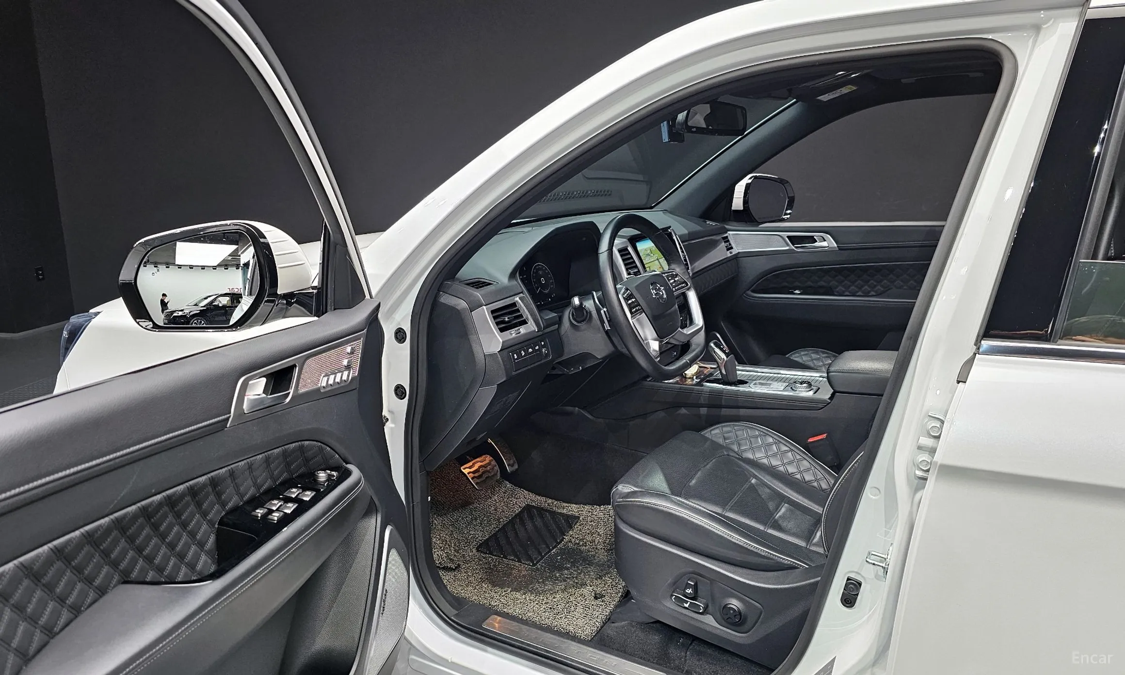 KG Mobility (SsangYong) Rexton превью 11