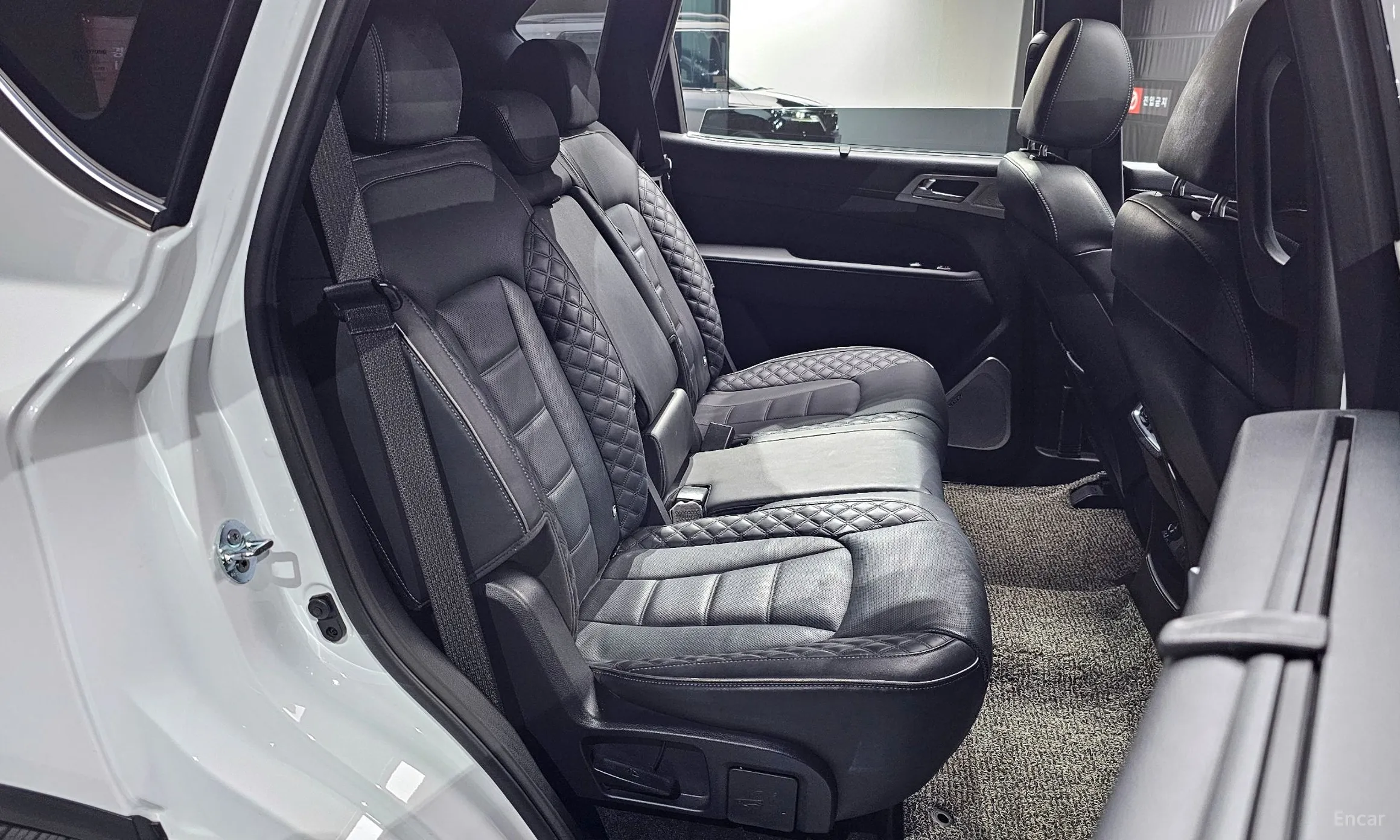 KG Mobility (SsangYong) Rexton превью 12