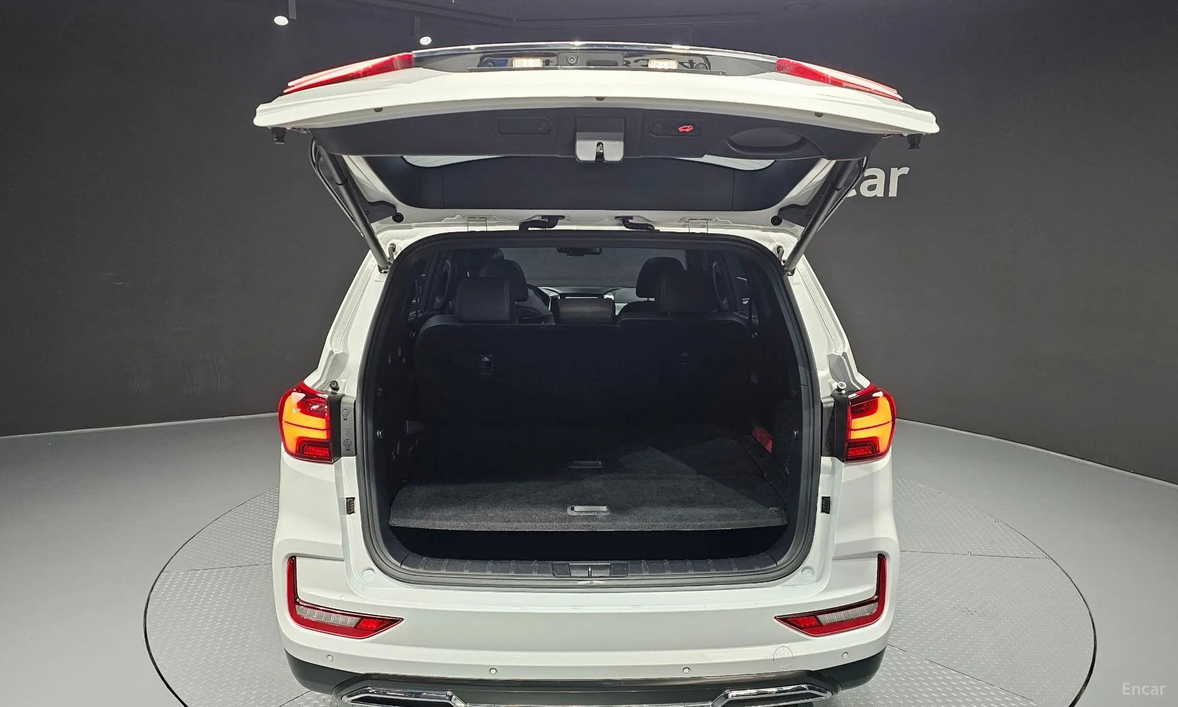 KG Mobility (SsangYong) Rexton превью 20