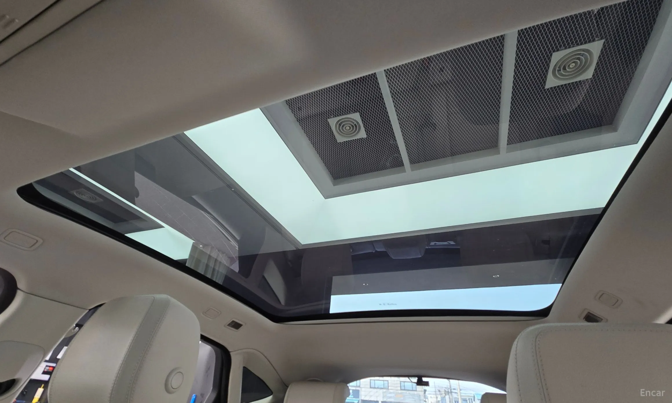 Jaguar E-PACE превью 18