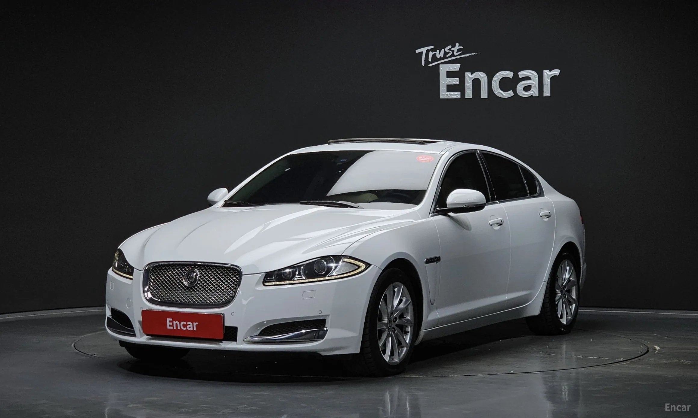 Jaguar New XF