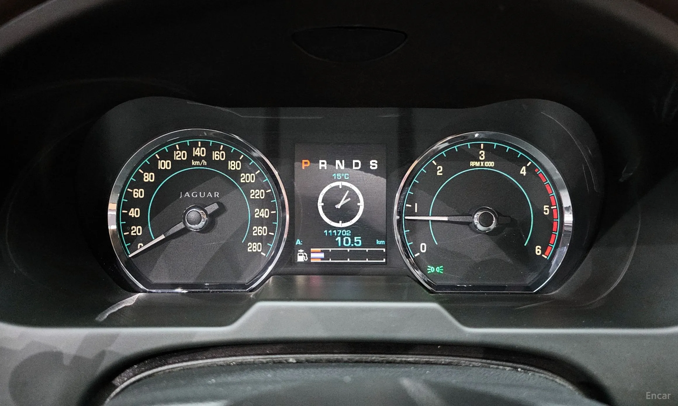 Jaguar New XF превью 8