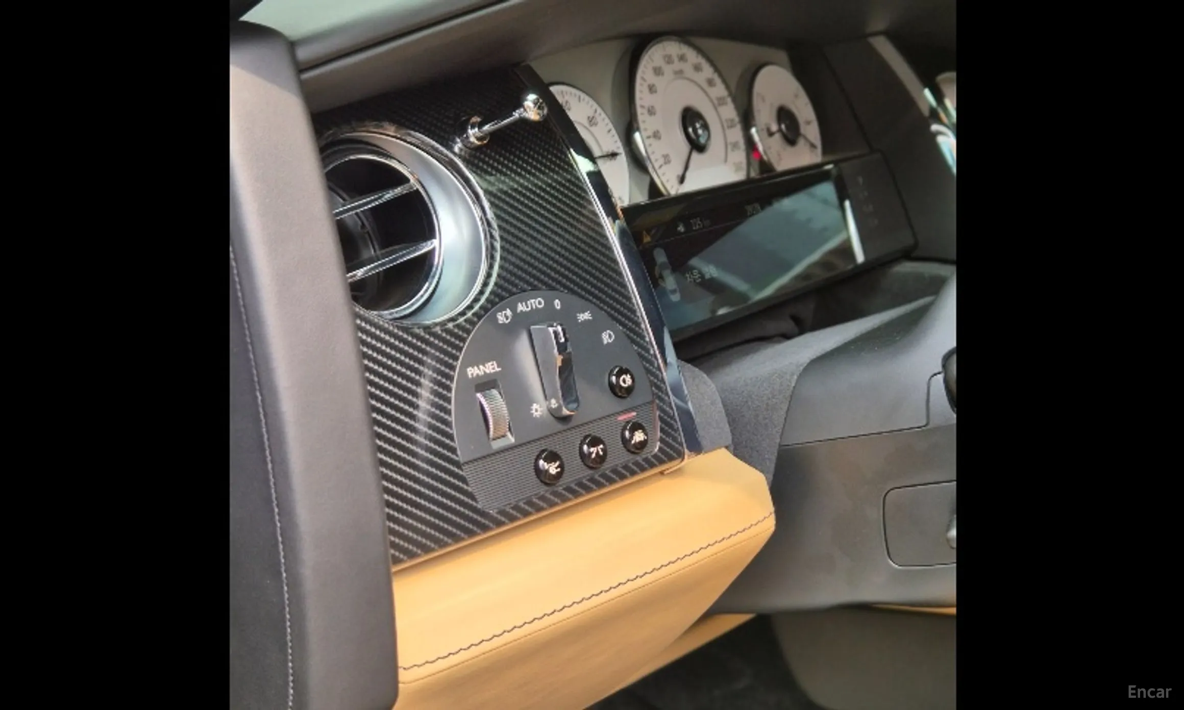 Rolls-Royce Ghost превью 11