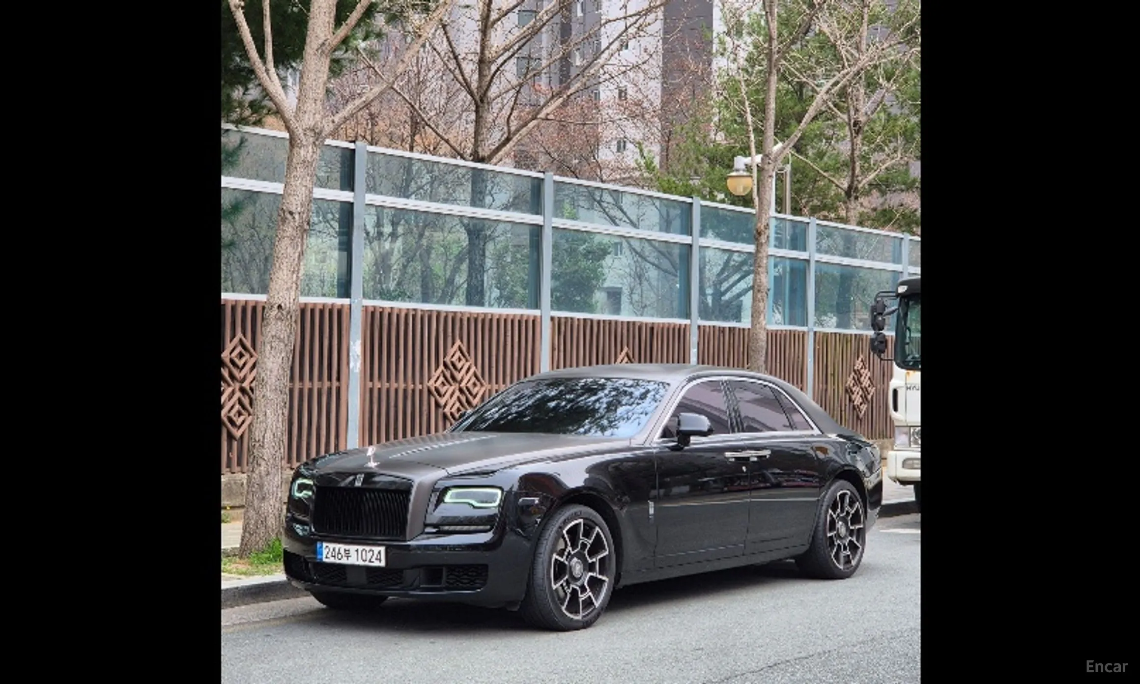 Rolls-Royce Ghost превью 4