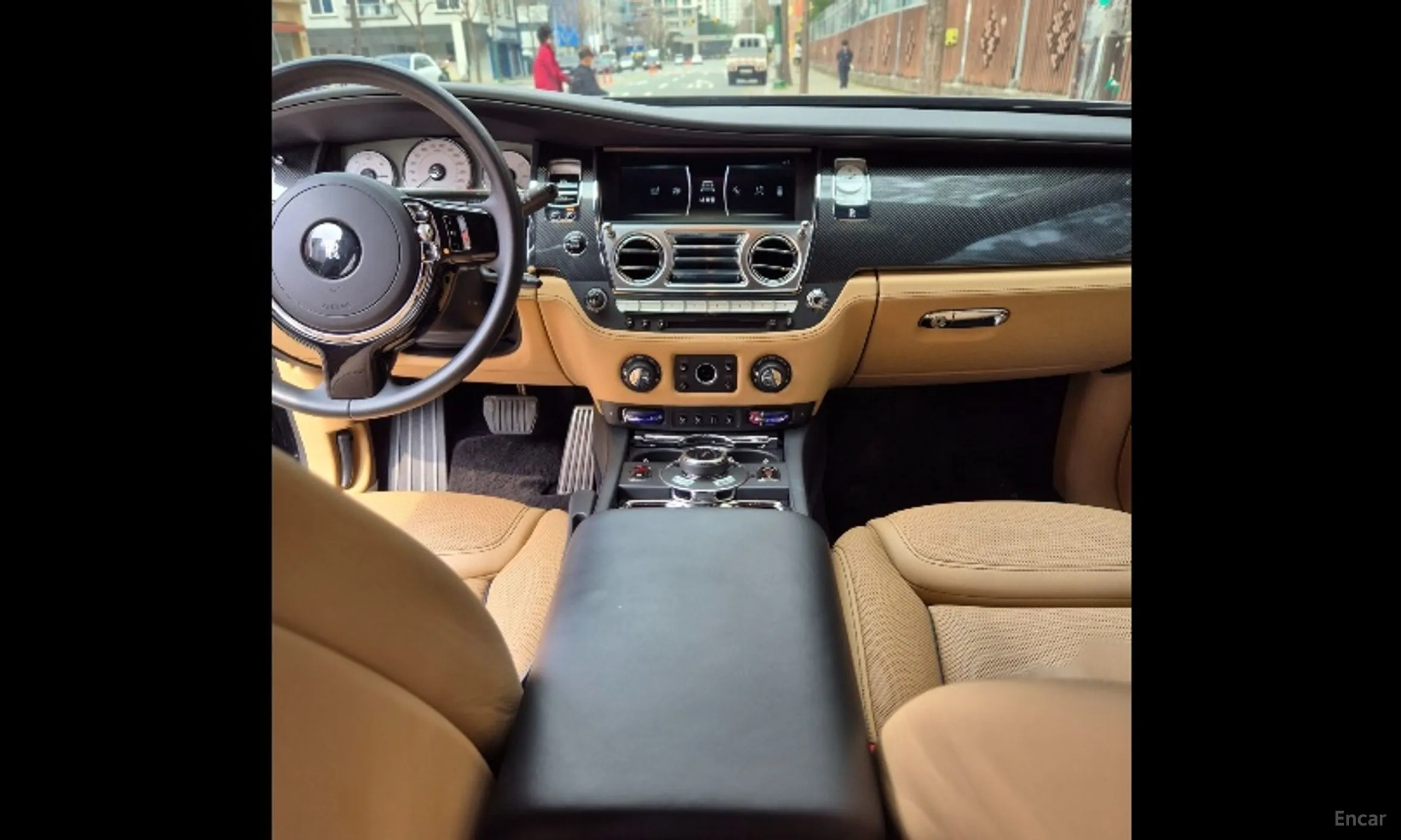 Rolls-Royce Ghost превью 8