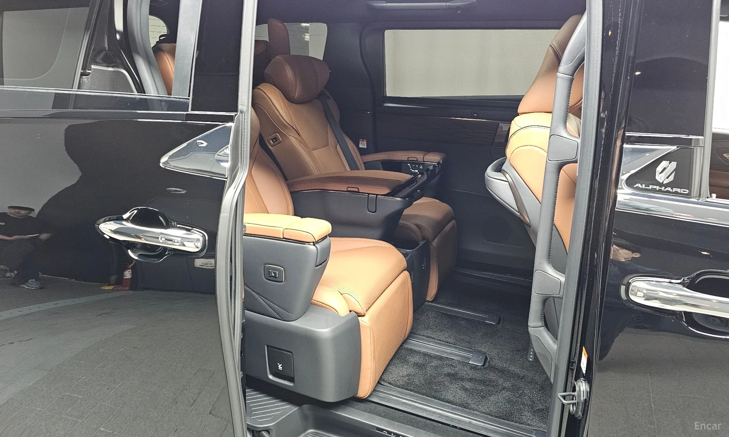 Toyota Alphard 4th Generation превью 12