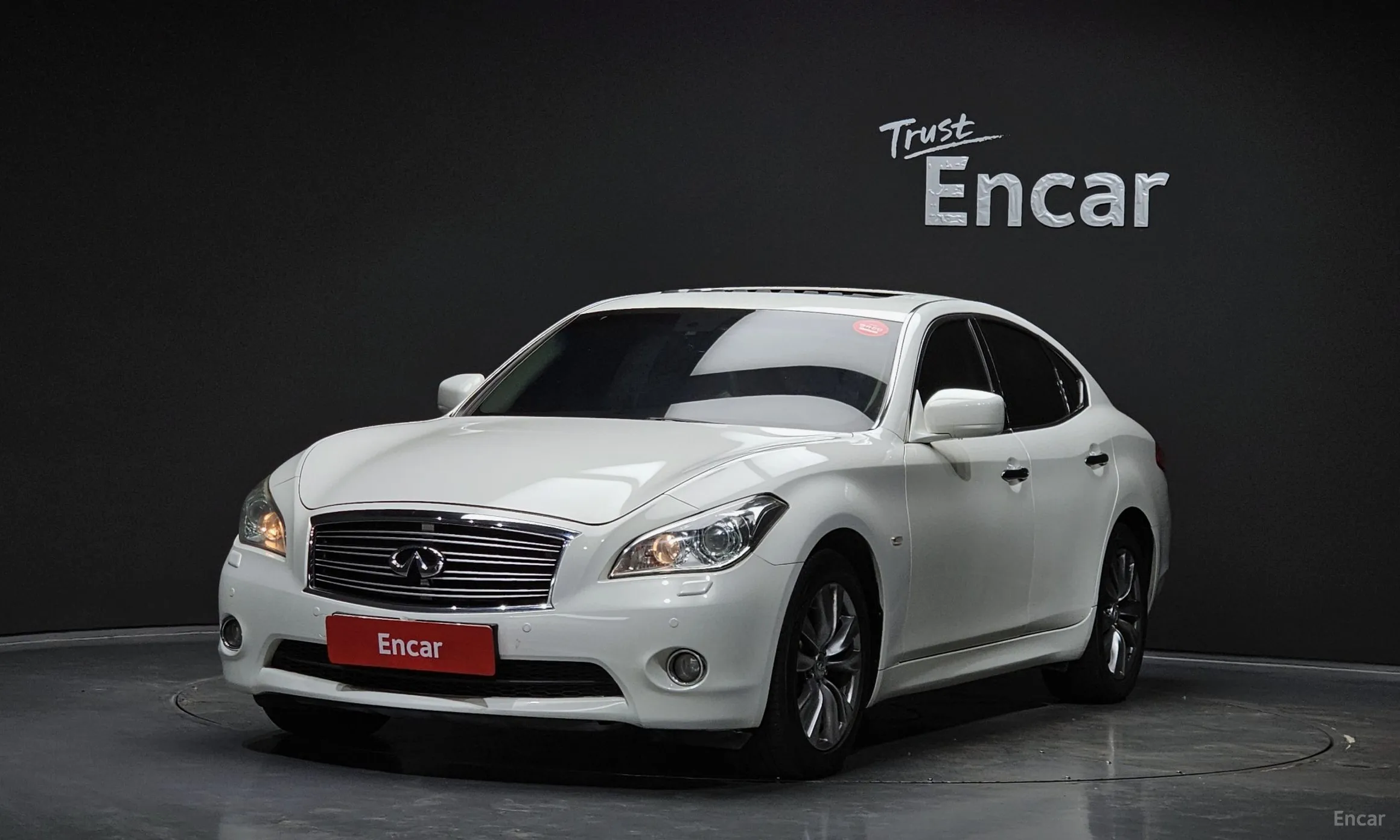 Infiniti M37