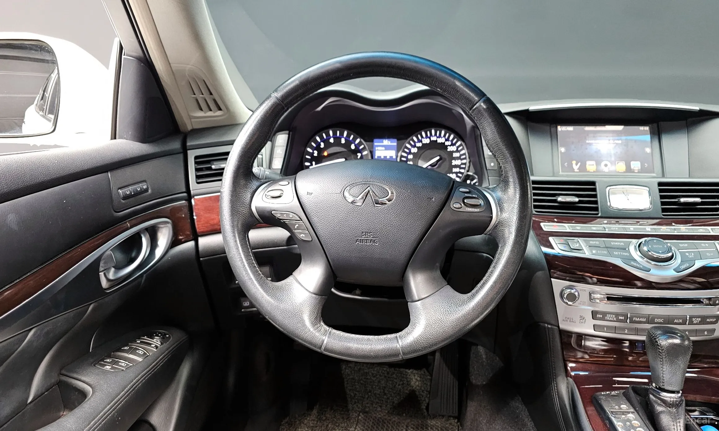 Infiniti M37 превью 13
