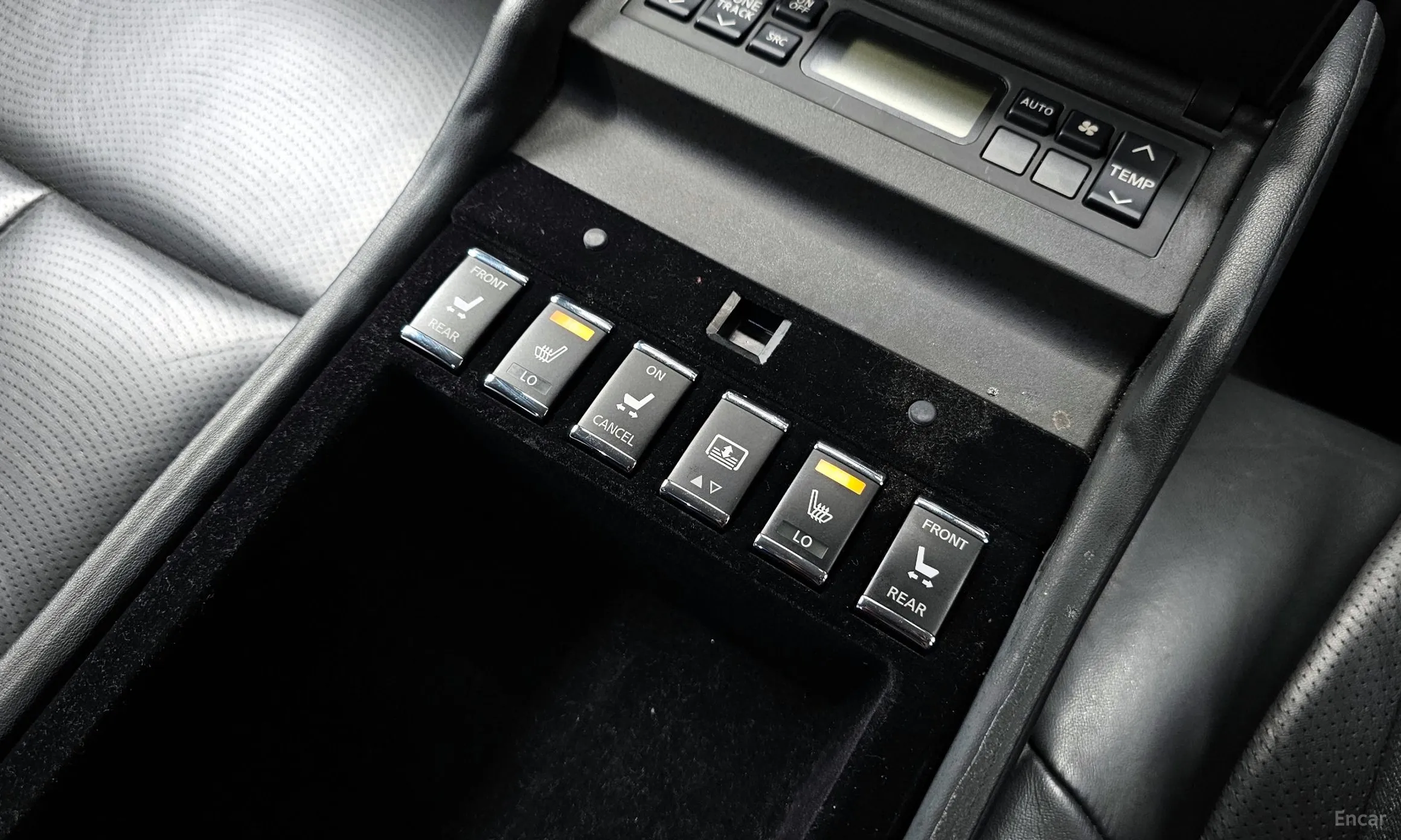 Infiniti M37 превью 19