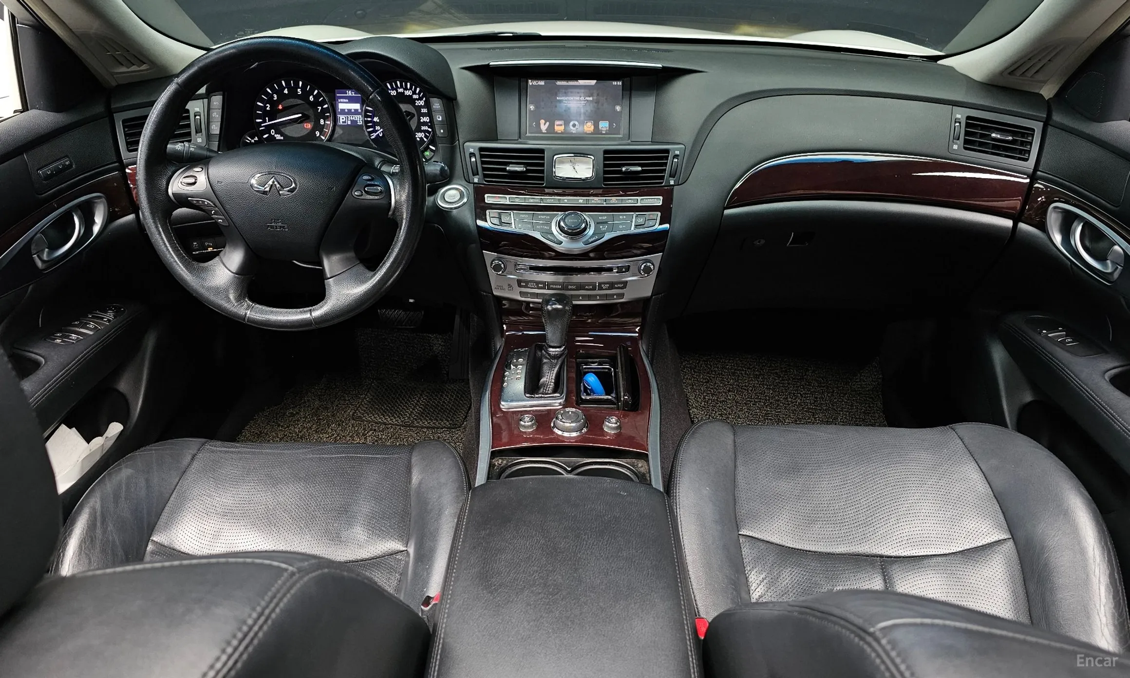 Infiniti M37 превью 7