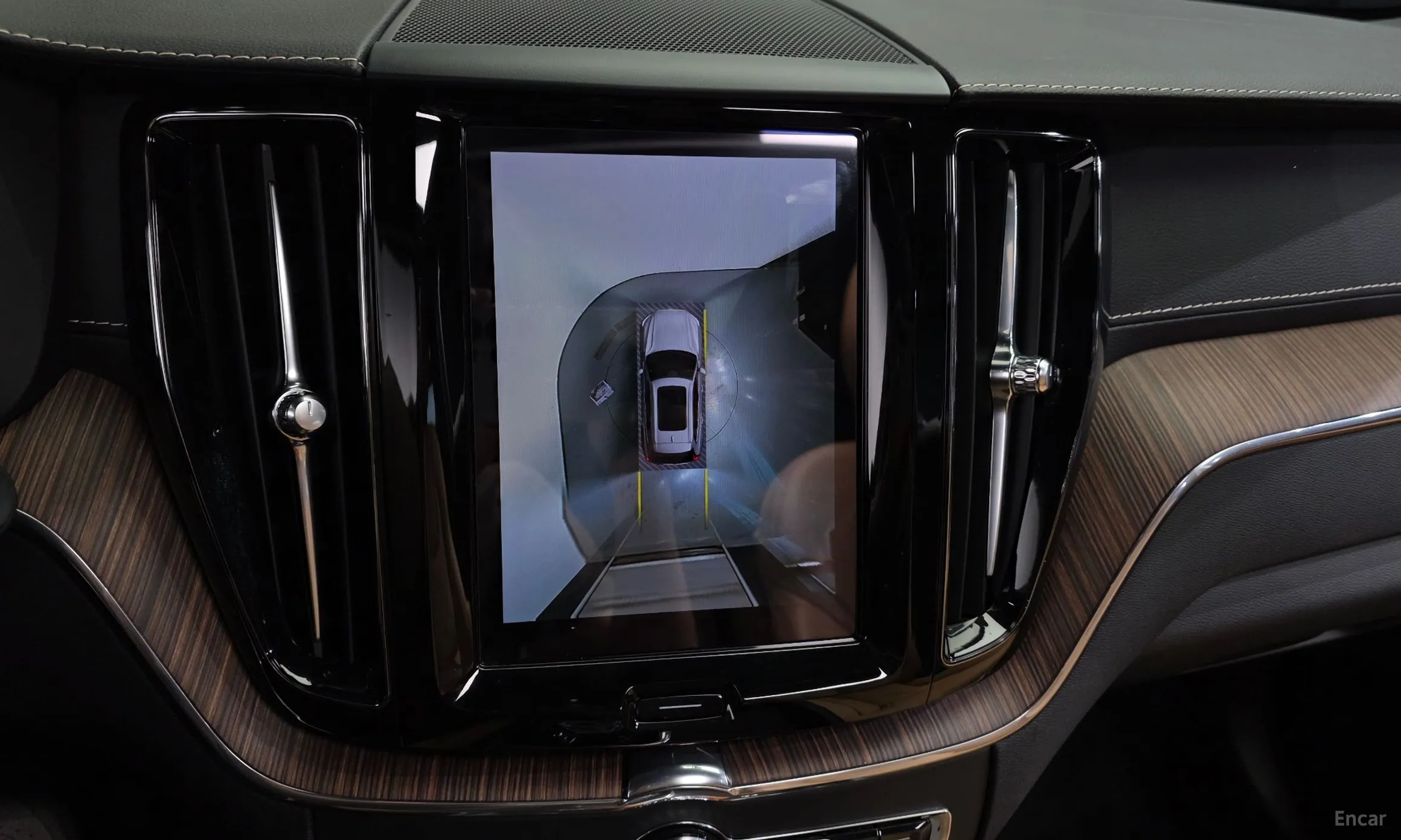 Volvo XC60 Gen 2 превью 17