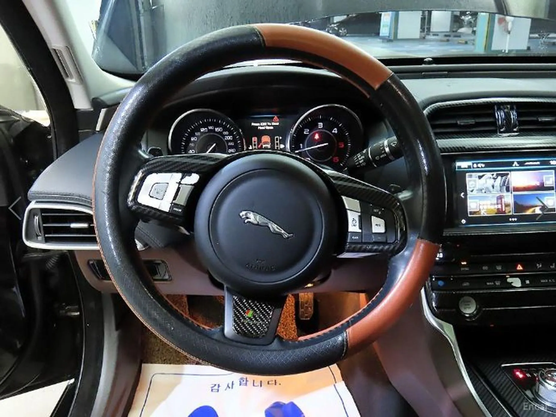 Jaguar XE превью 8