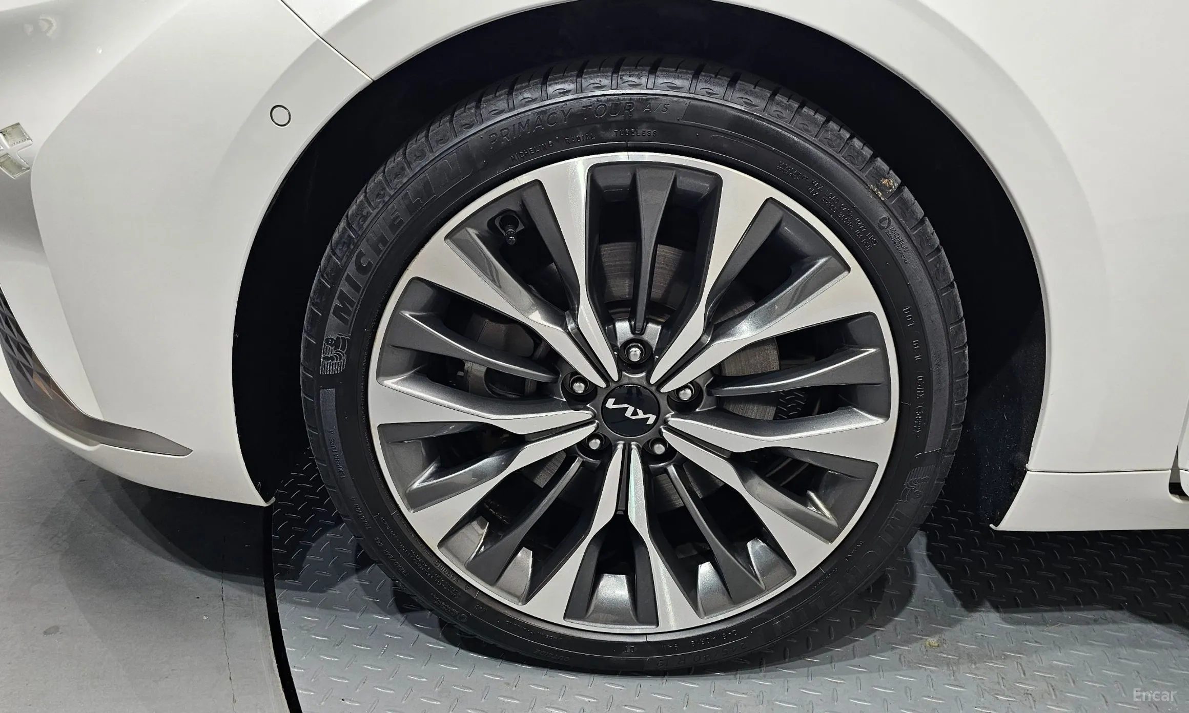 Kia K8 превью 5