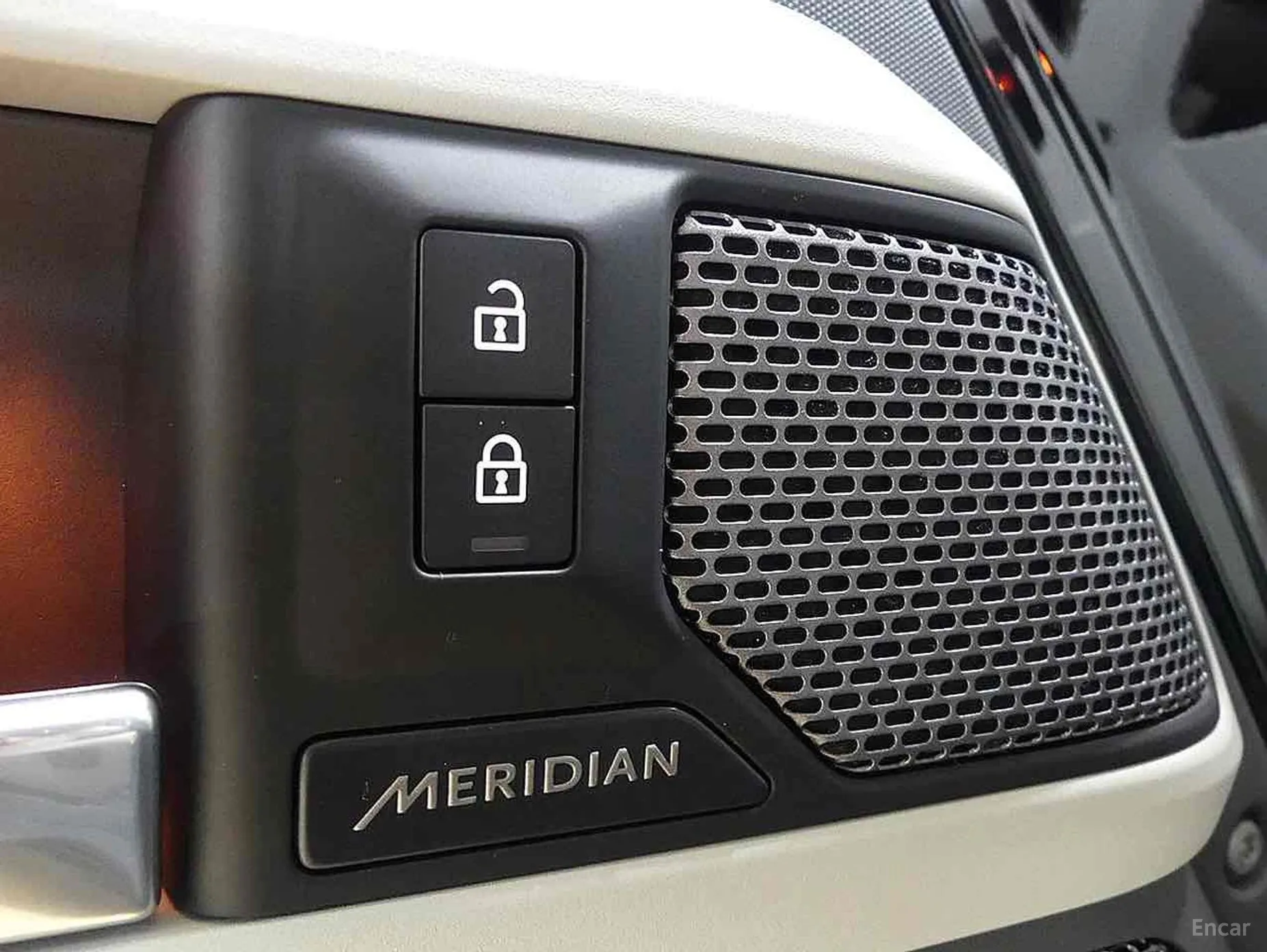 Land Rover Defender (L663) превью 20