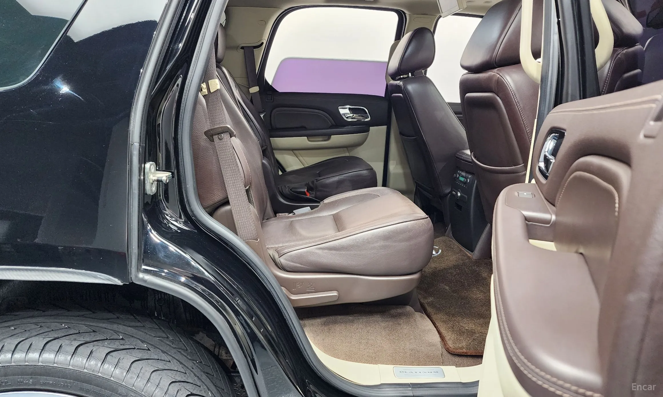 Cadillac Escalade превью 12