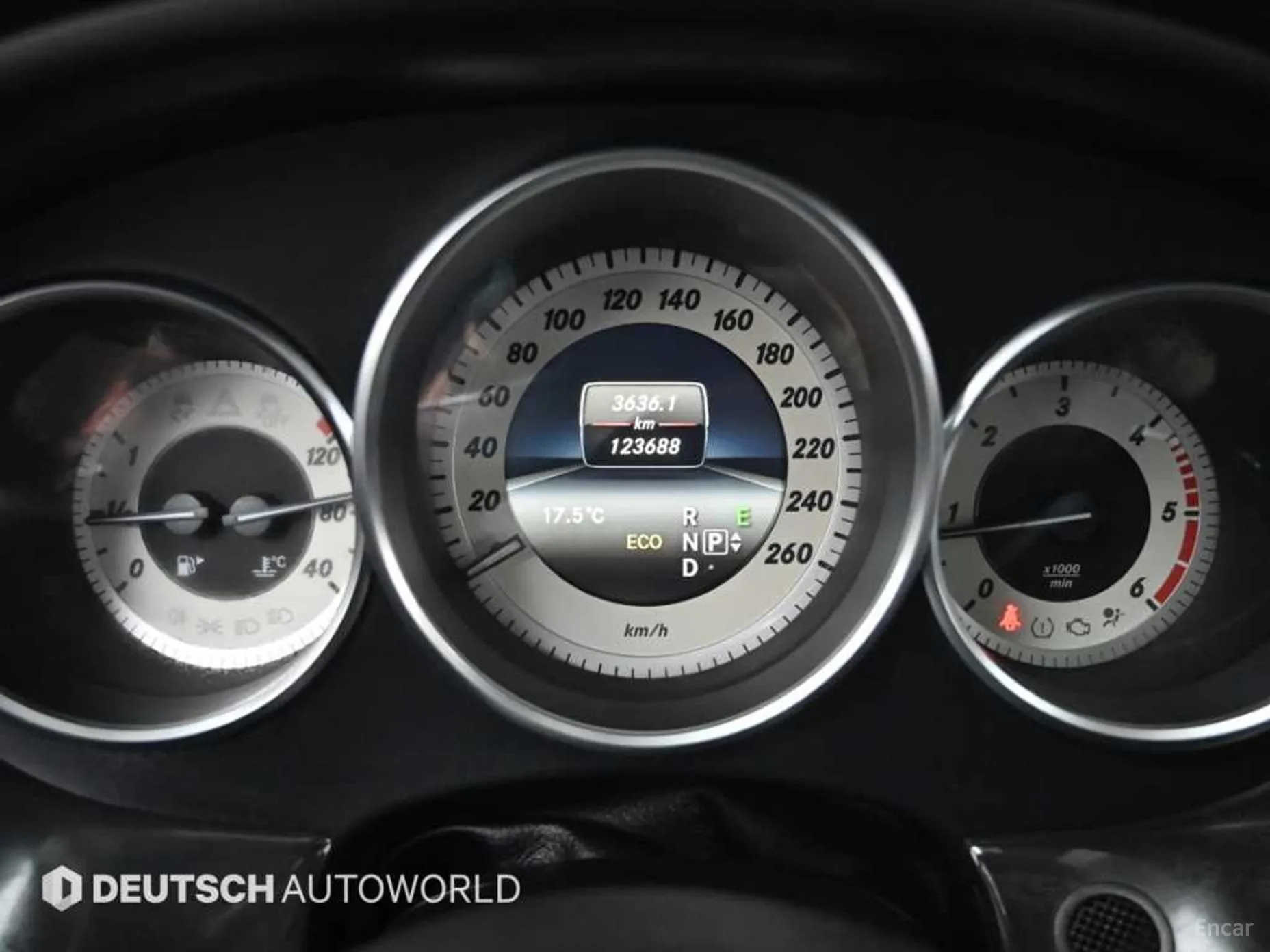 Mercedes Benz CLS-Class W218 превью 8