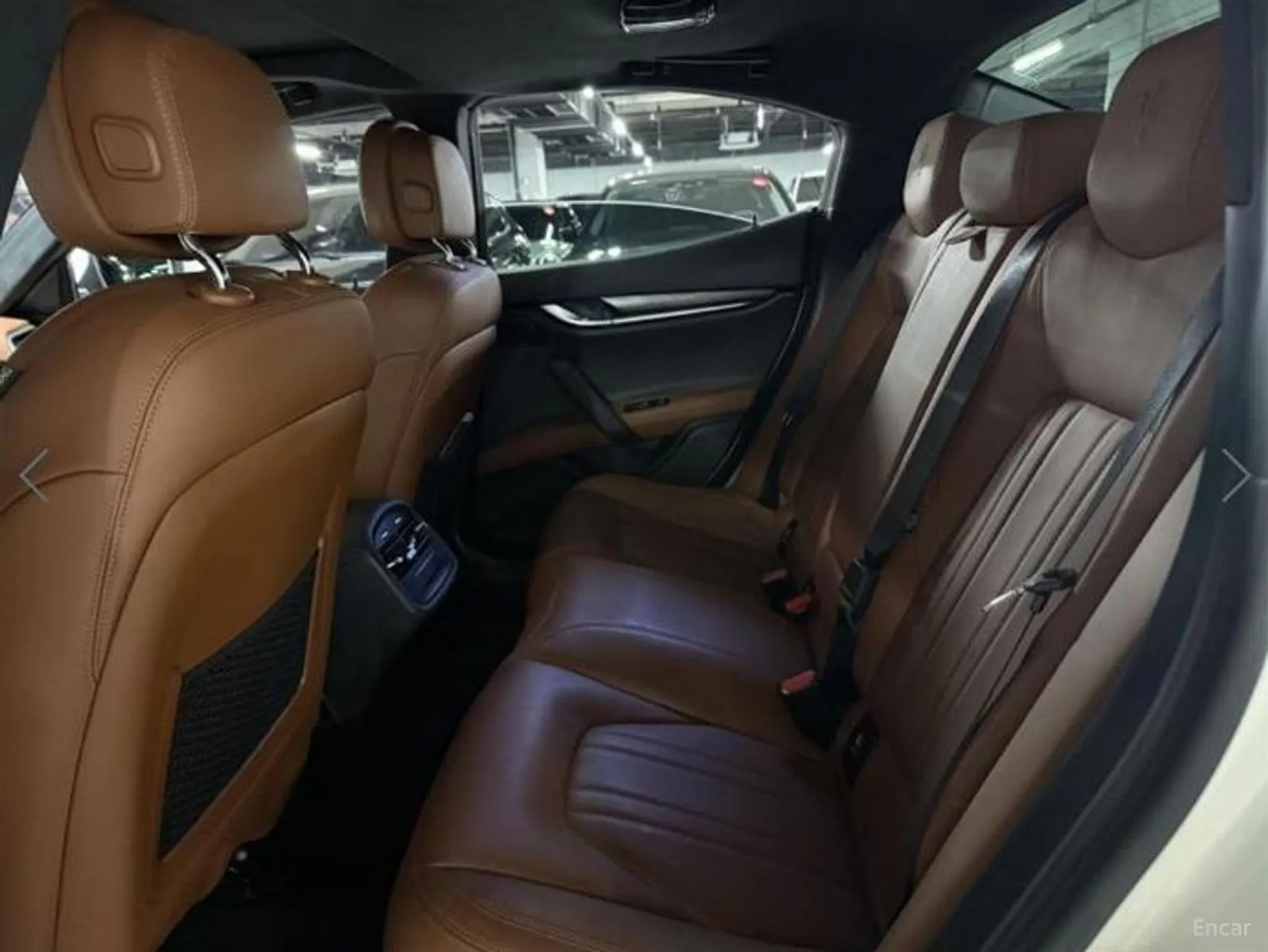 Maserati Ghibli превью 10