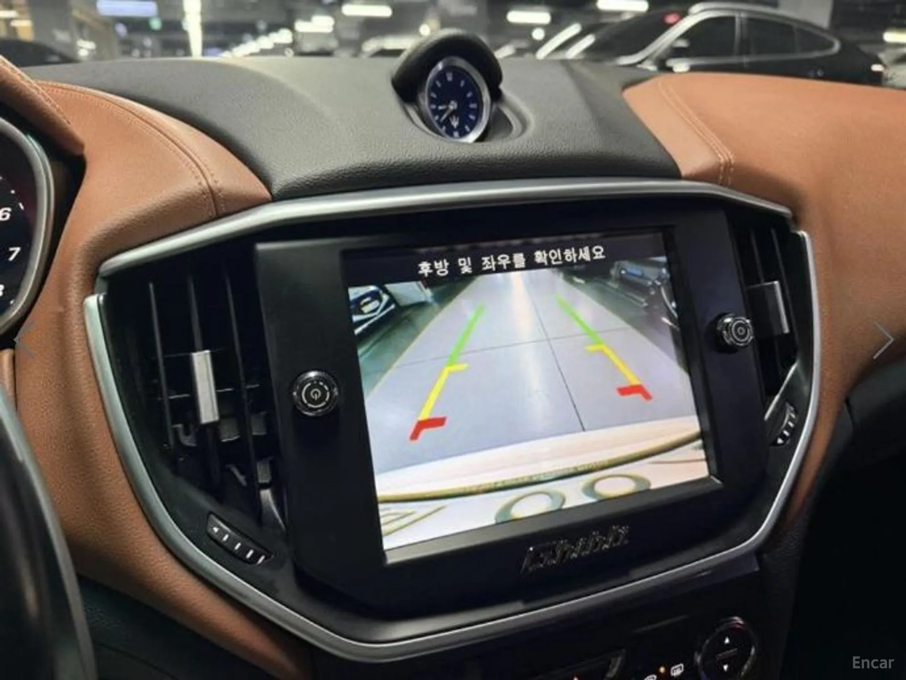 Maserati Ghibli превью 13