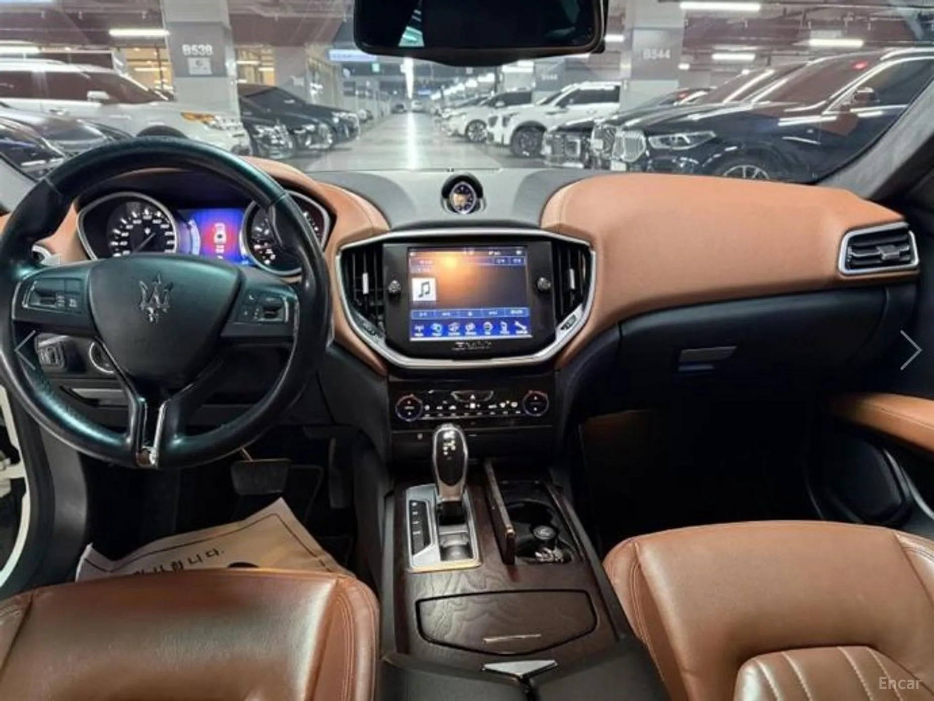 Maserati Ghibli превью 6