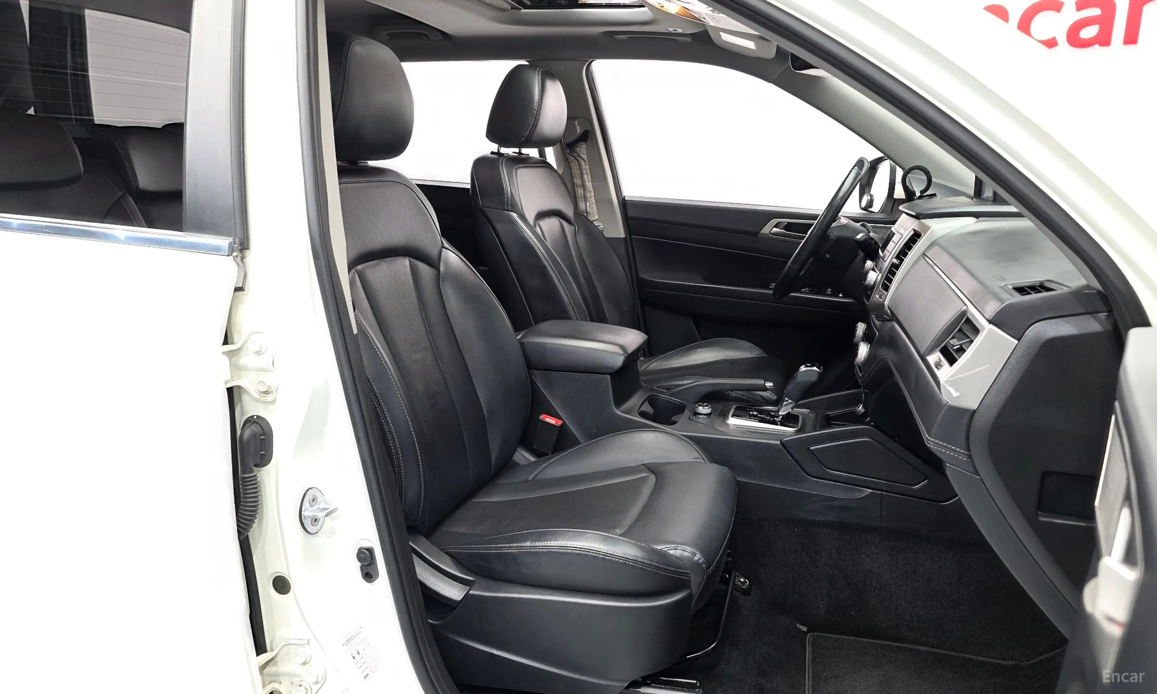 KG Mobility (SsangYong) Rexton Sports превью 10