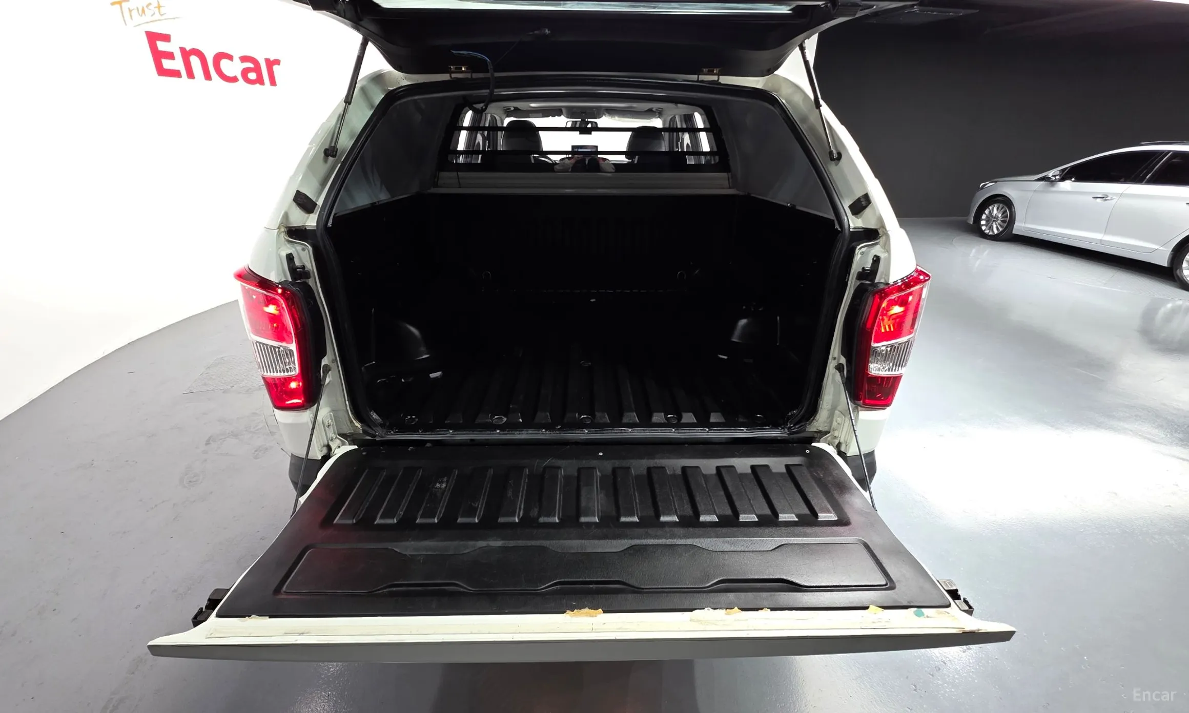 KG Mobility (SsangYong) Rexton Sports превью 20